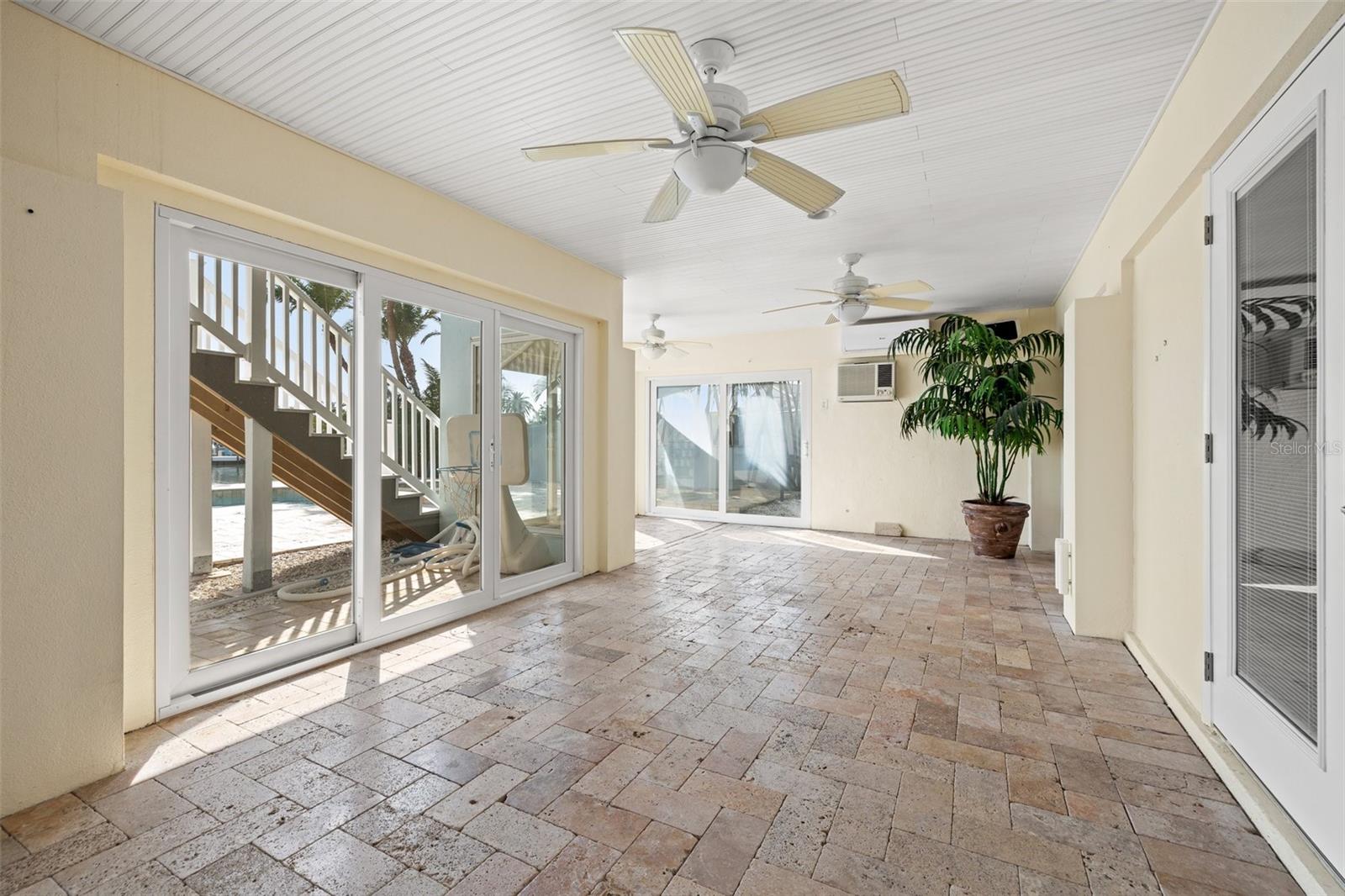 5925 SEABIRD DR S, GULFPORT, FL, 33707