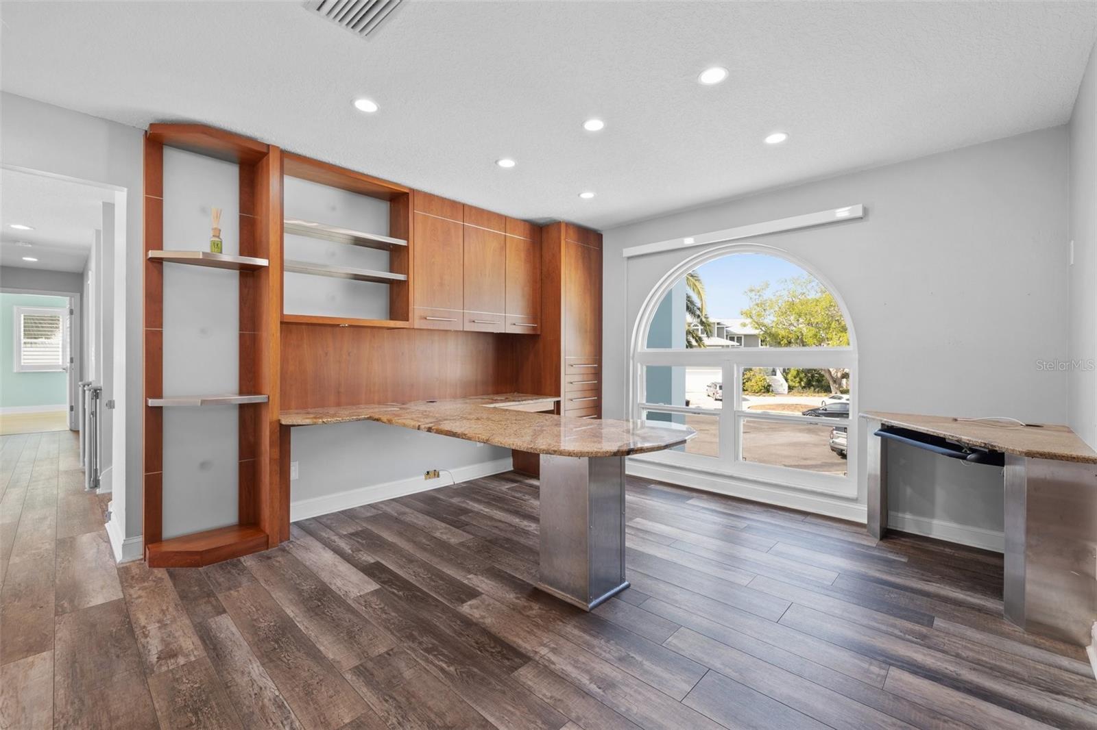 5925 SEABIRD DR S, GULFPORT, FL, 33707