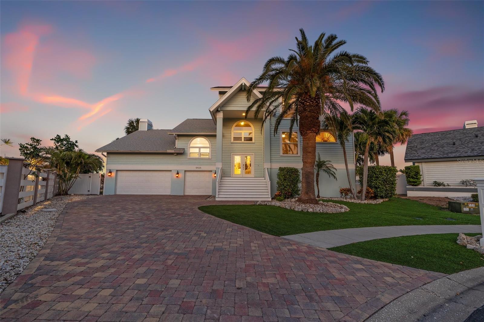 5925 SEABIRD DR S, GULFPORT, FL, 33707