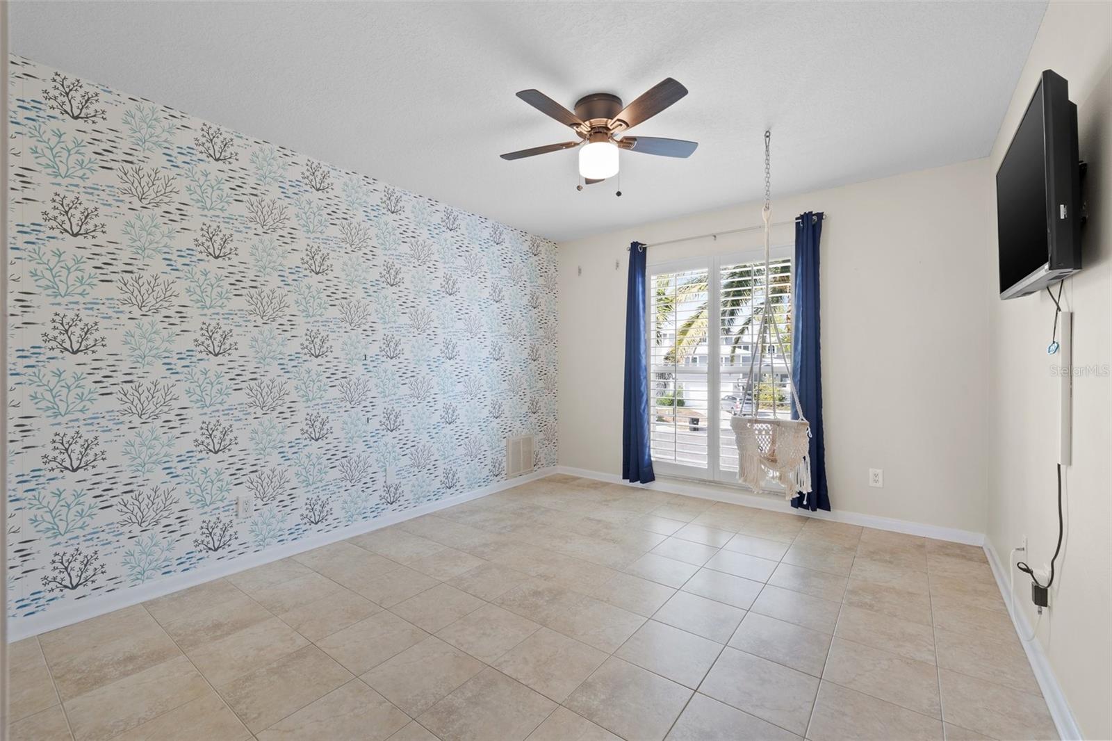 5925 SEABIRD DR S, GULFPORT, FL, 33707