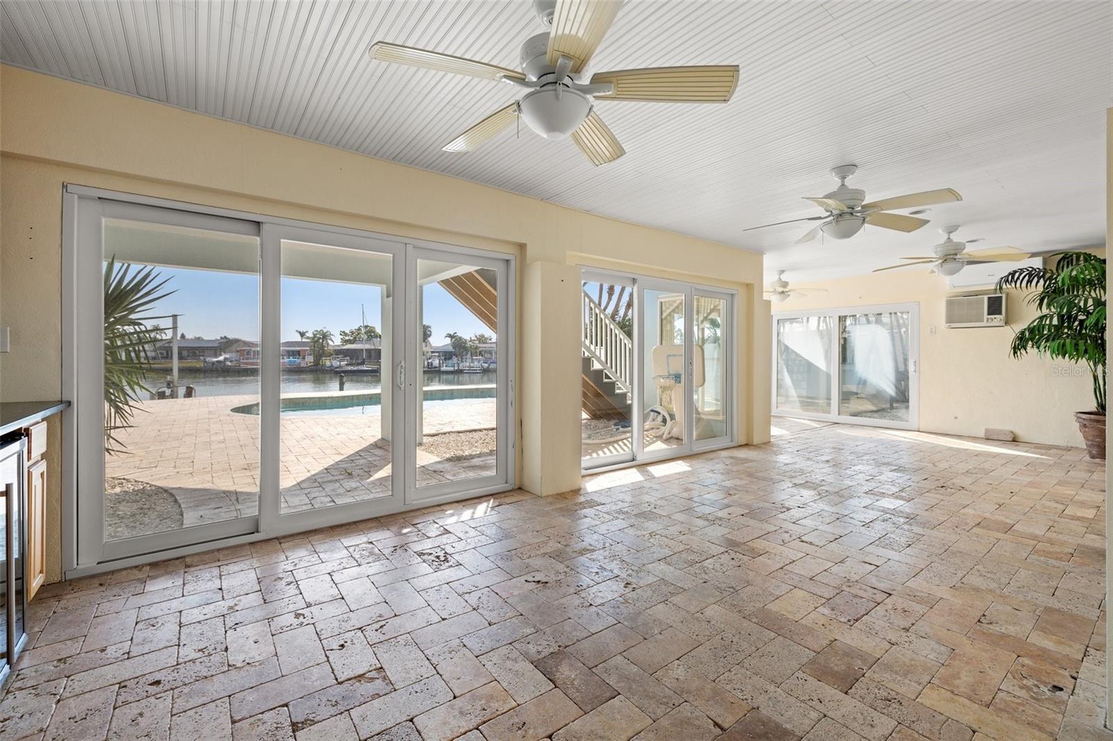 5925 SEABIRD DR S, GULFPORT, FL, 33707