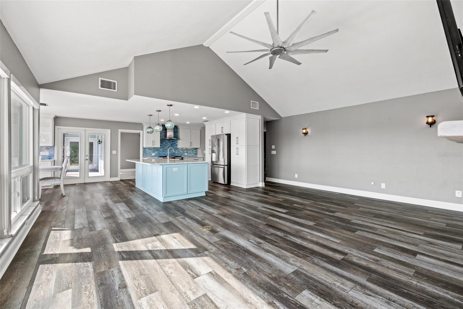 5925 SEABIRD DR S, GULFPORT, FL, 33707