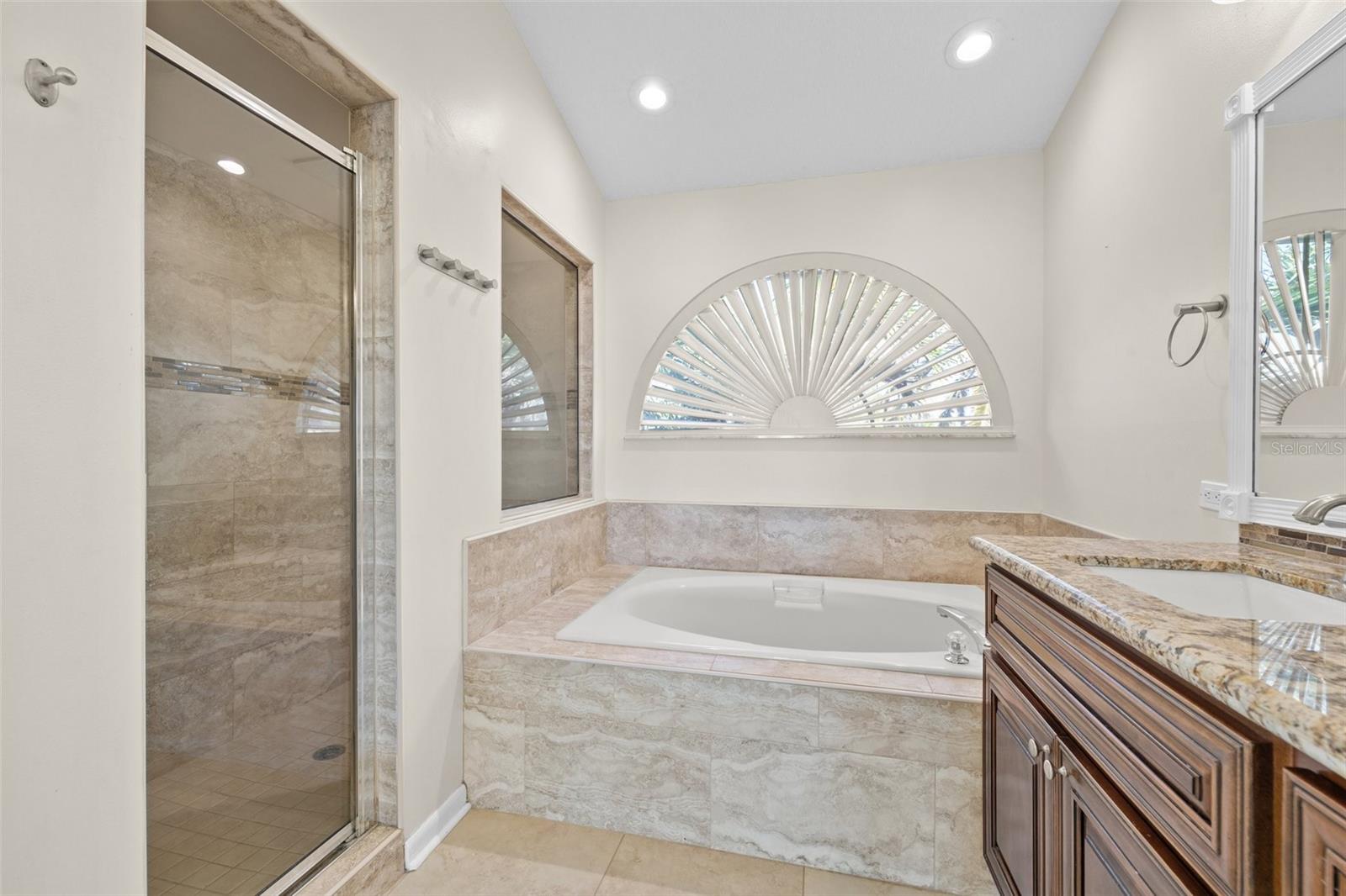 5925 SEABIRD DR S, GULFPORT, FL, 33707