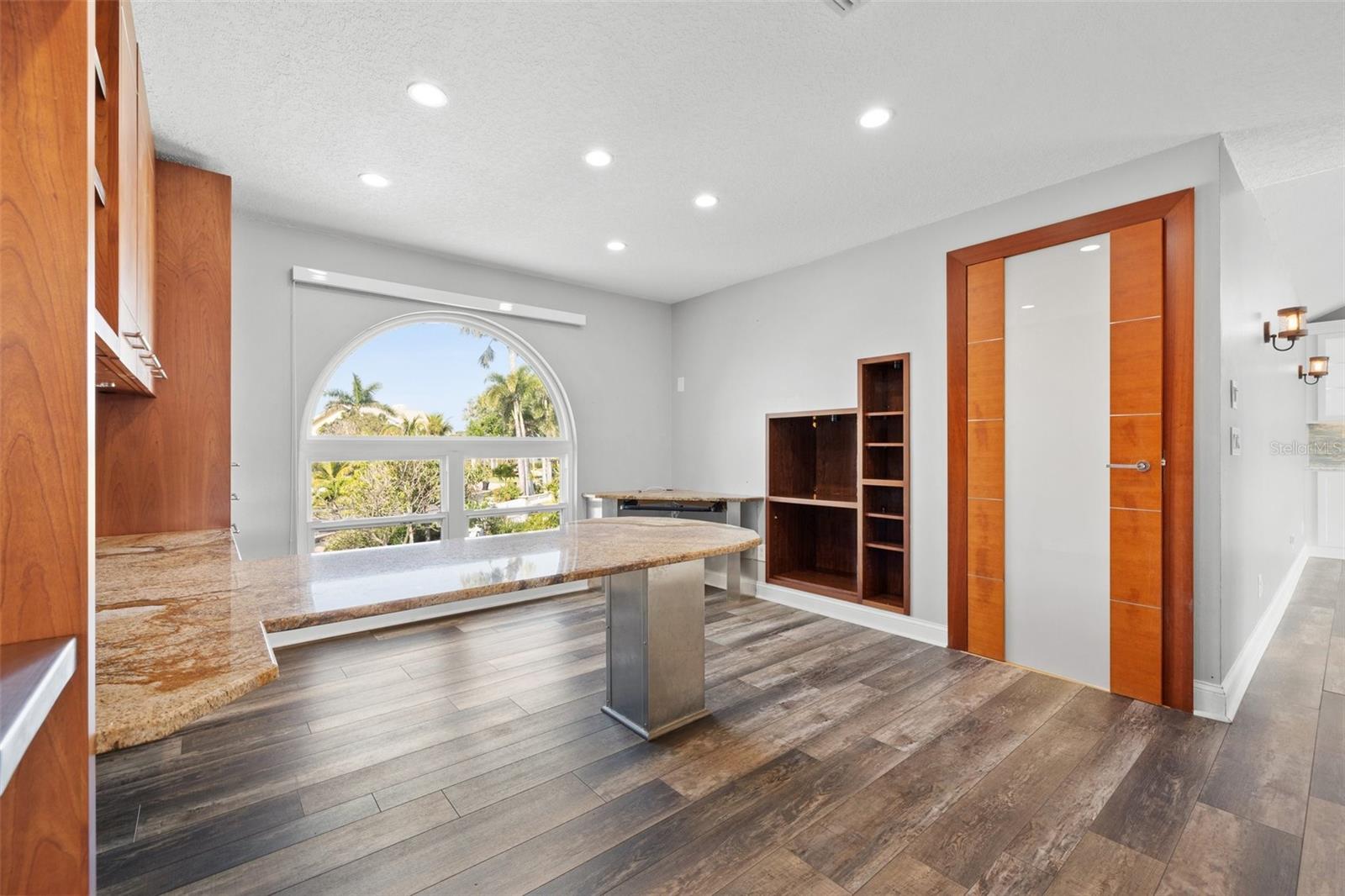 5925 SEABIRD DR S, GULFPORT, FL, 33707