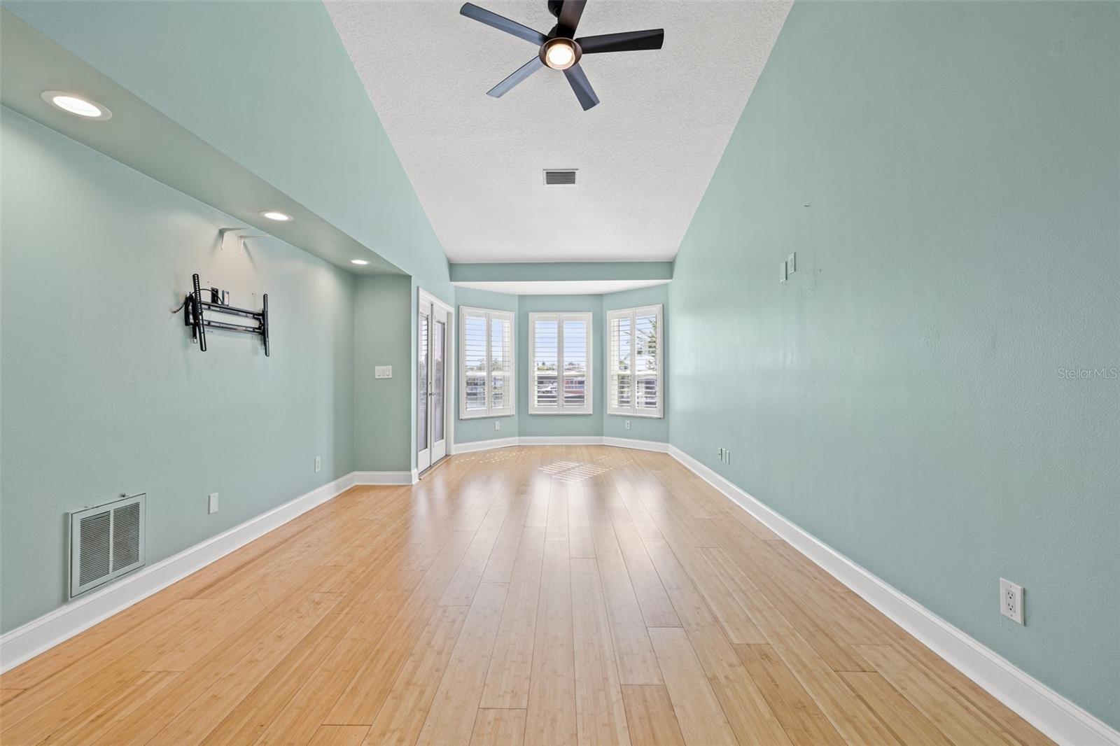 5925 SEABIRD DR S, GULFPORT, FL, 33707