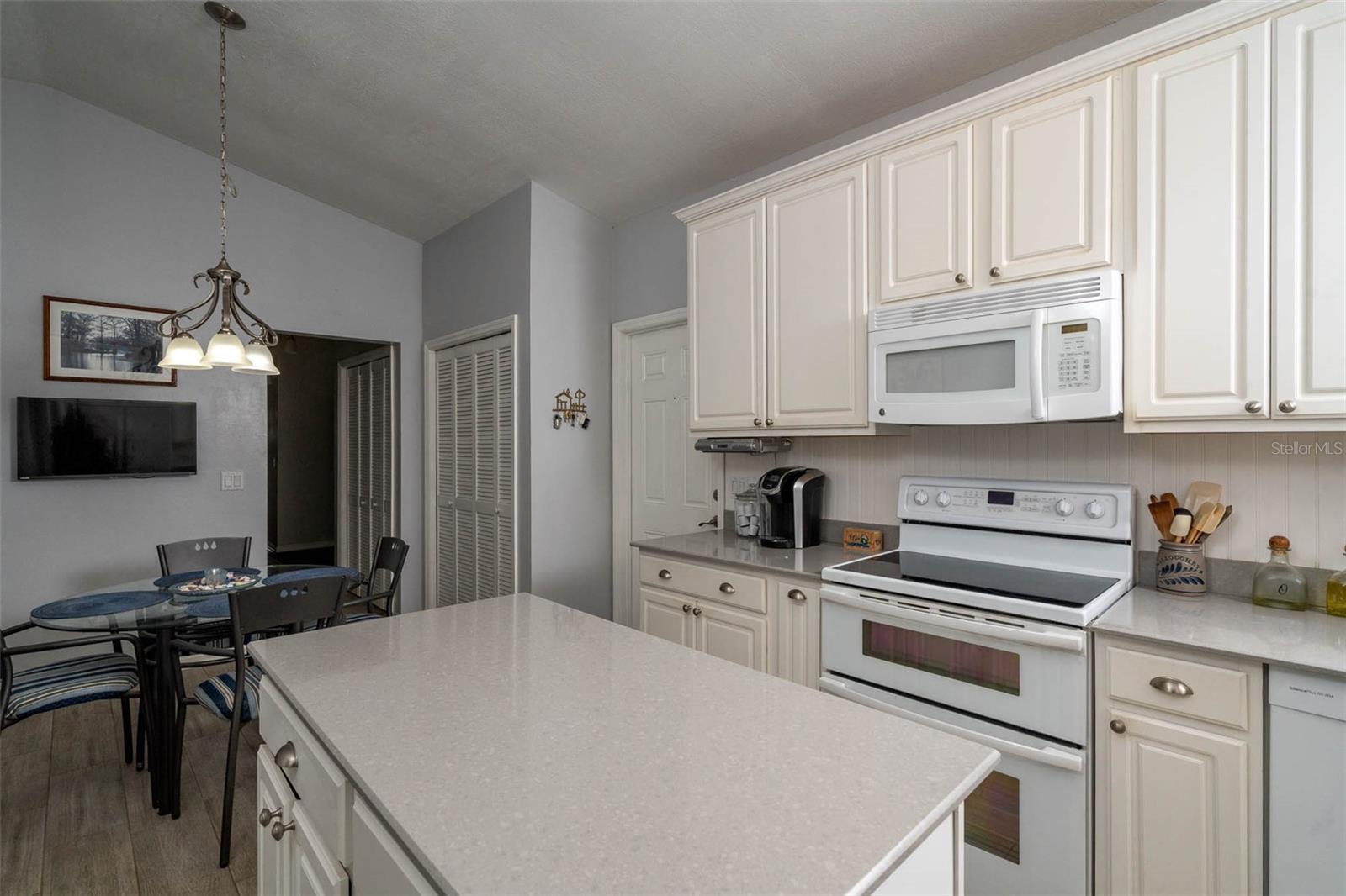 735 OAK TER, ORANGE CITY, FL, 32763