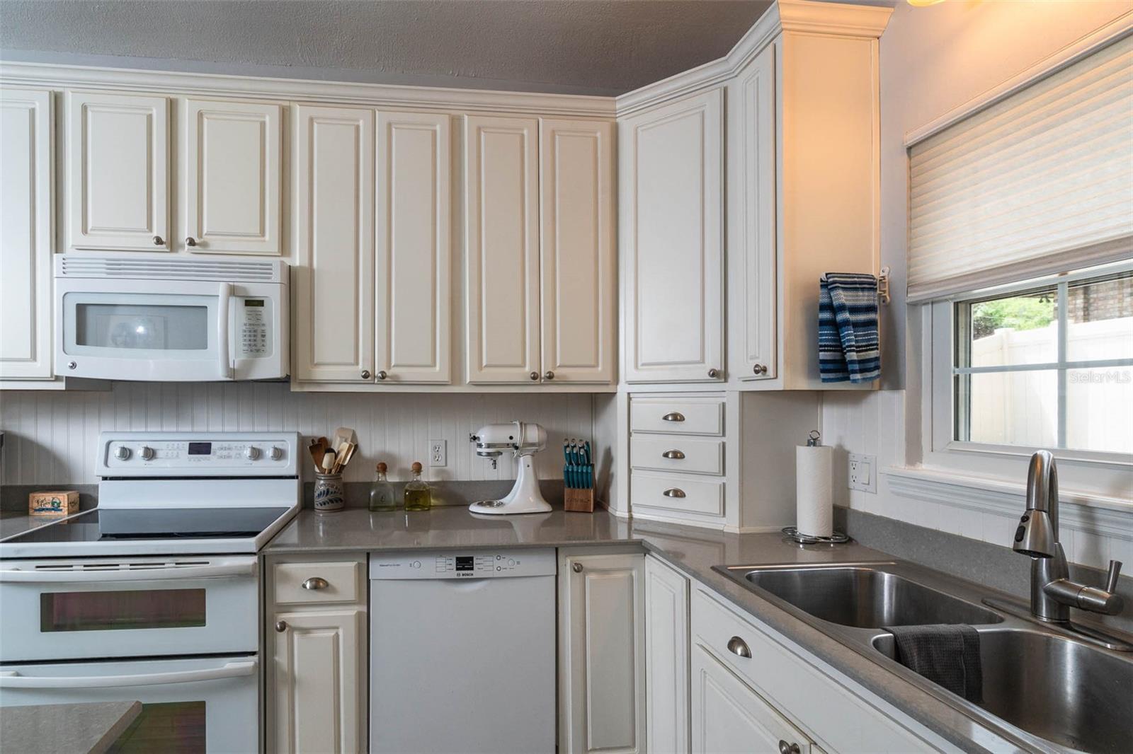 735 OAK TER, ORANGE CITY, FL, 32763
