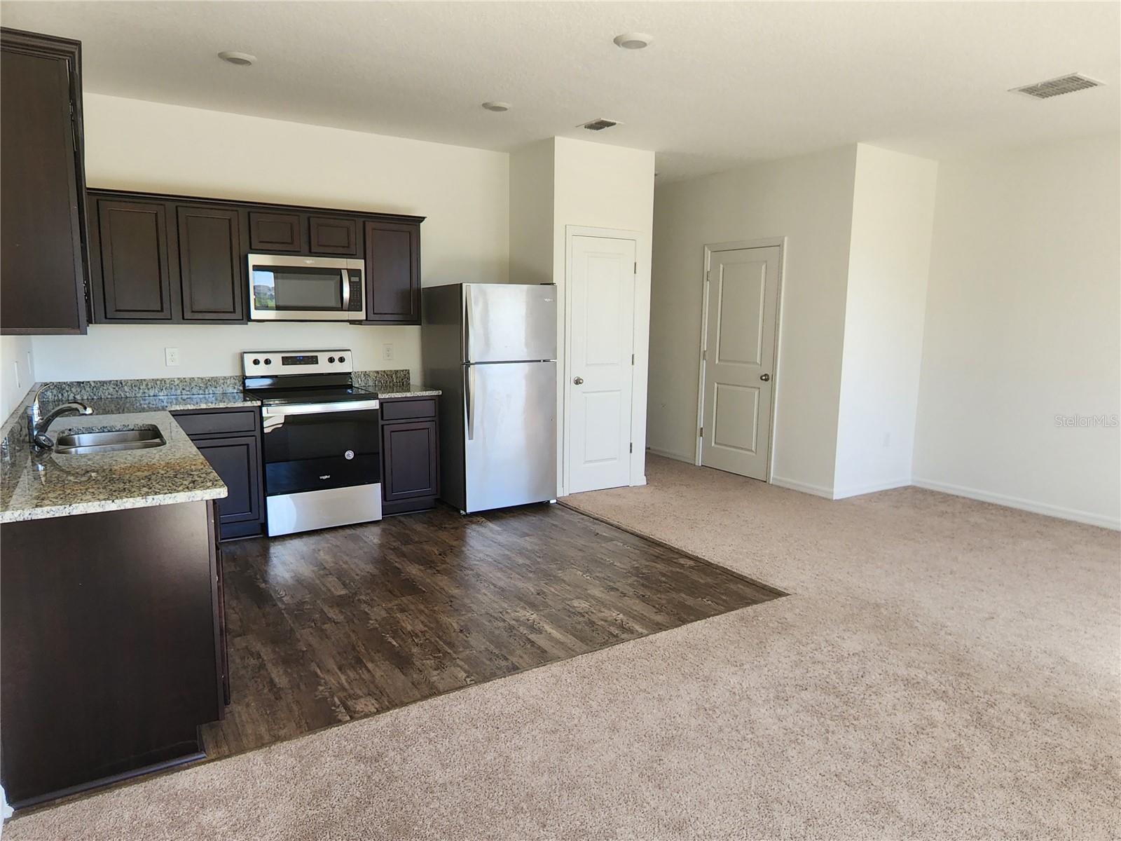 811 GRANDIN ST, DAVENPORT, FL, 33837