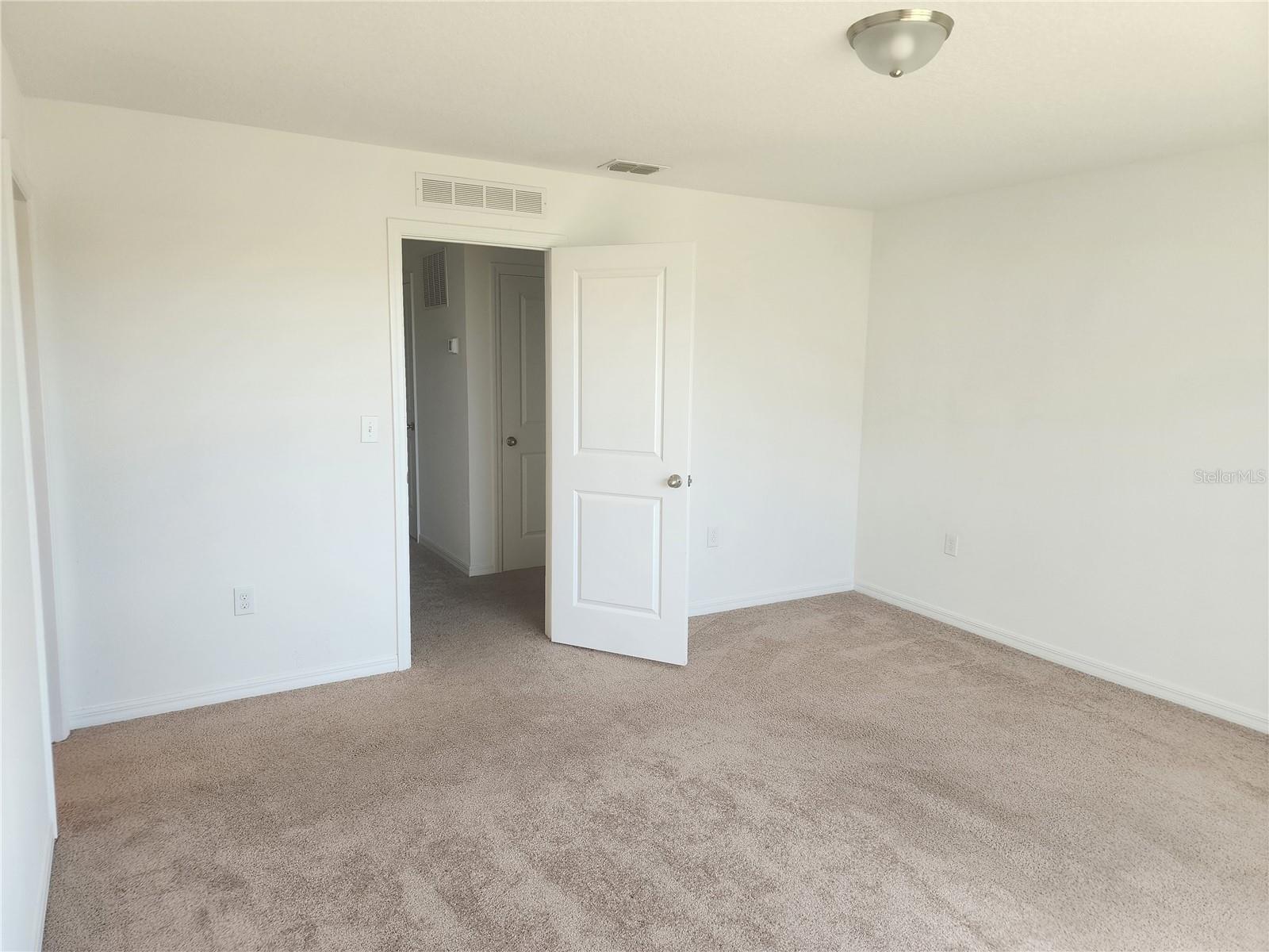 811 GRANDIN ST, DAVENPORT, FL, 33837