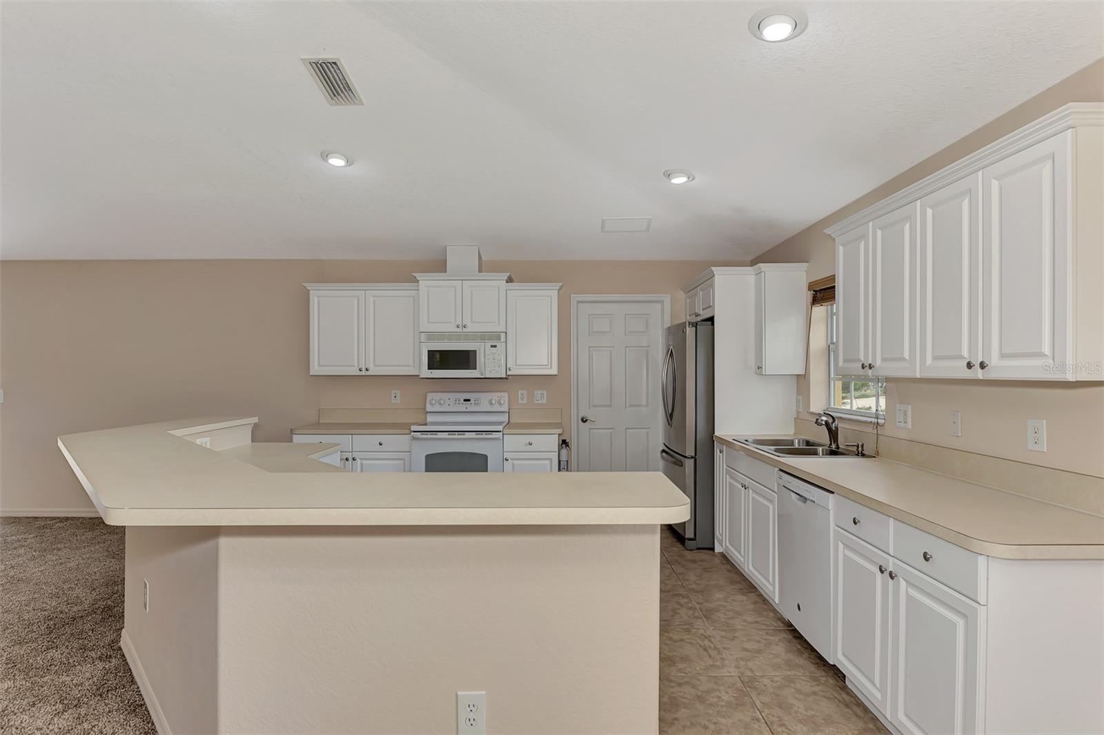 3530 ADELAIDE AVE, NORTH PORT, FL, 34288