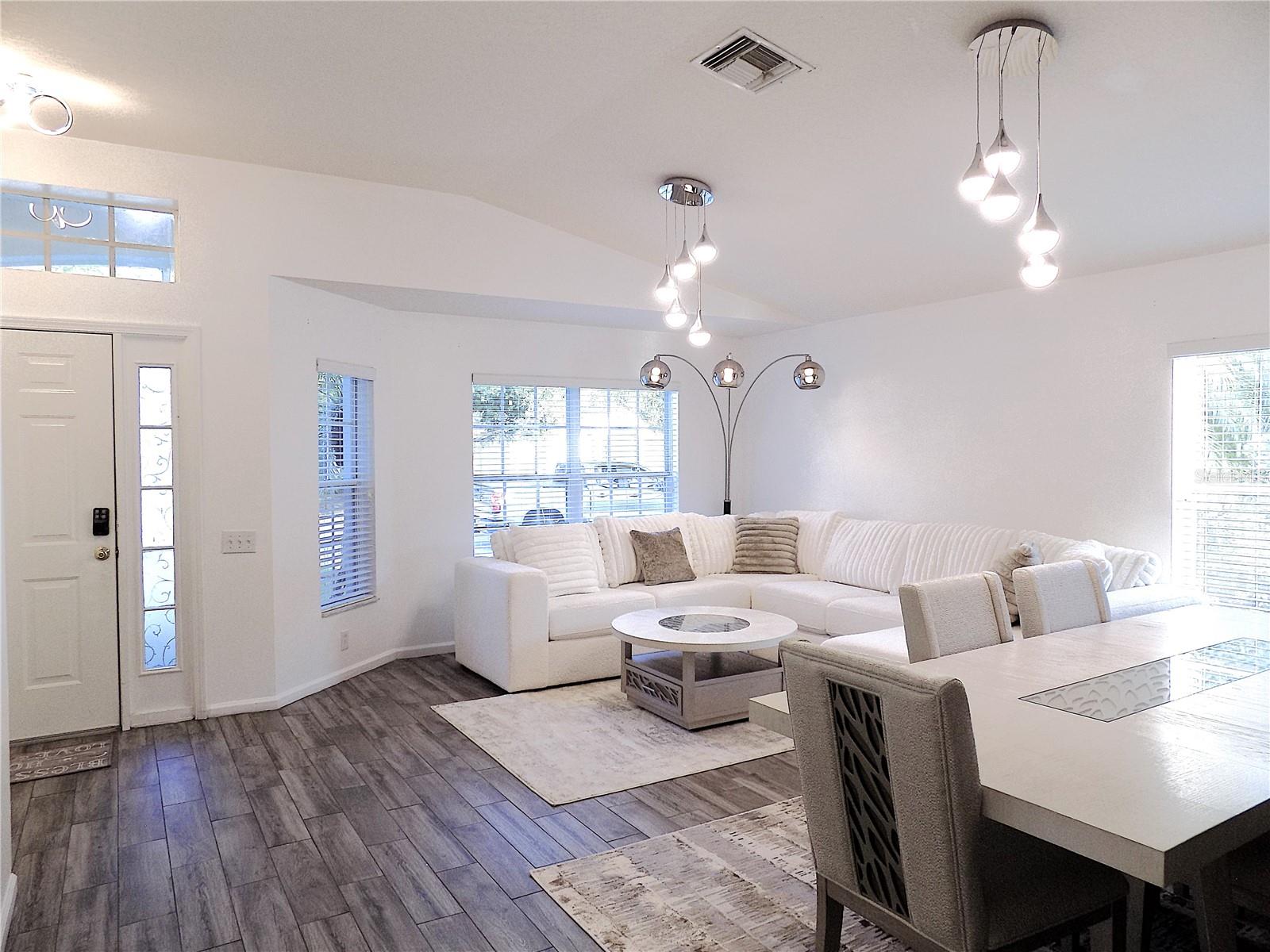 25417 LEXINGTON OAKS BLVD, WESLEY CHAPEL, FL, 33544