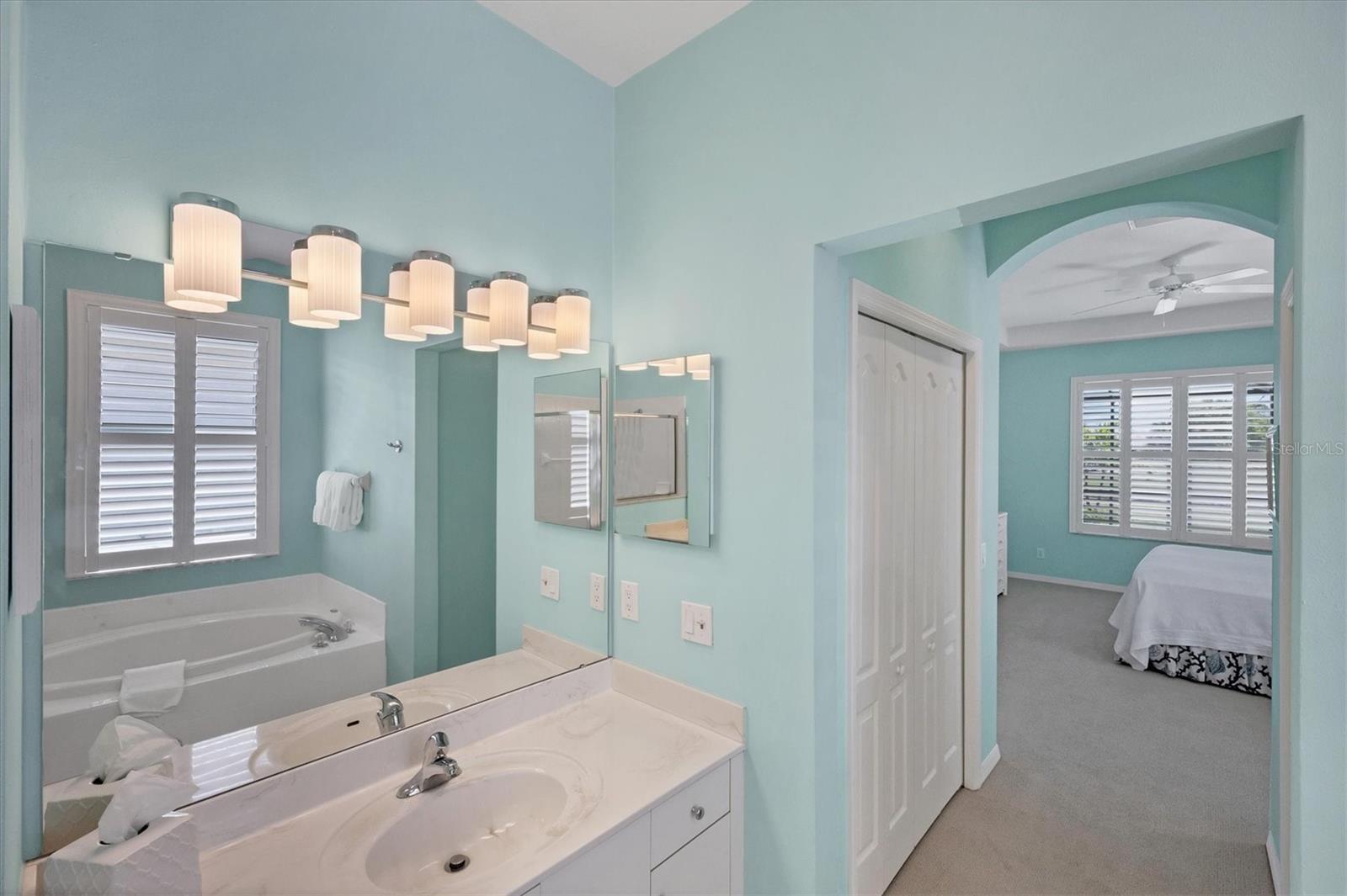 814 DERBYSHIRE DR, VENICE, FL, 34285