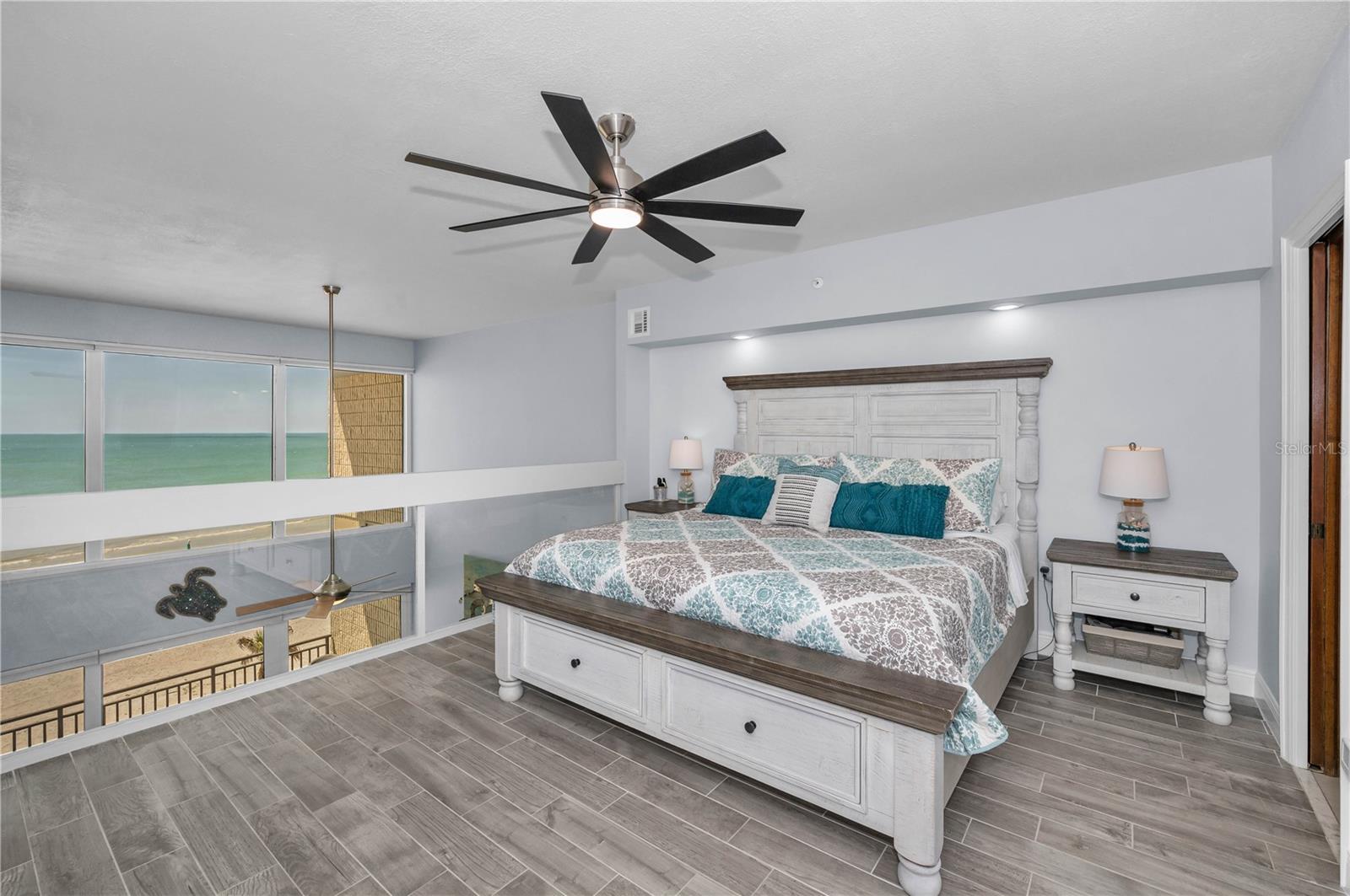 19700 GULF BLVD #403, INDIAN SHORES, FL, 33785
