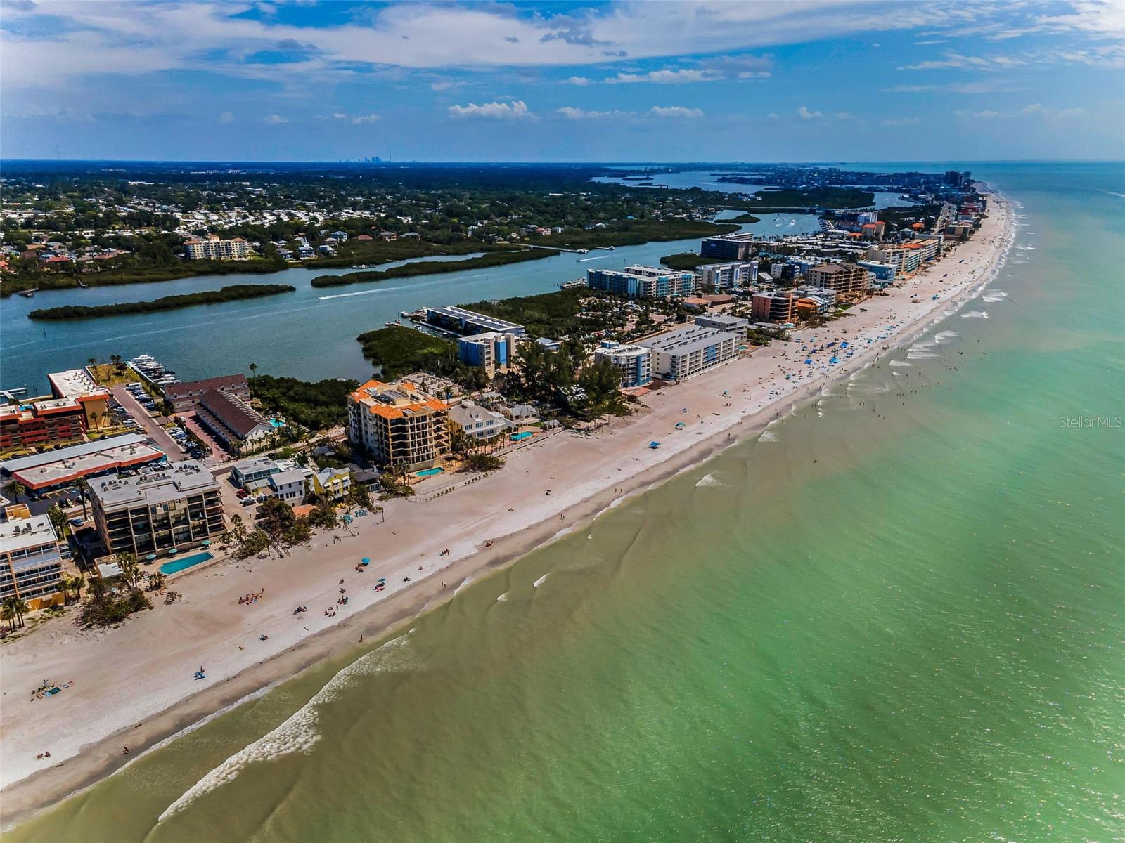 19700 GULF BLVD #403, INDIAN SHORES, FL, 33785