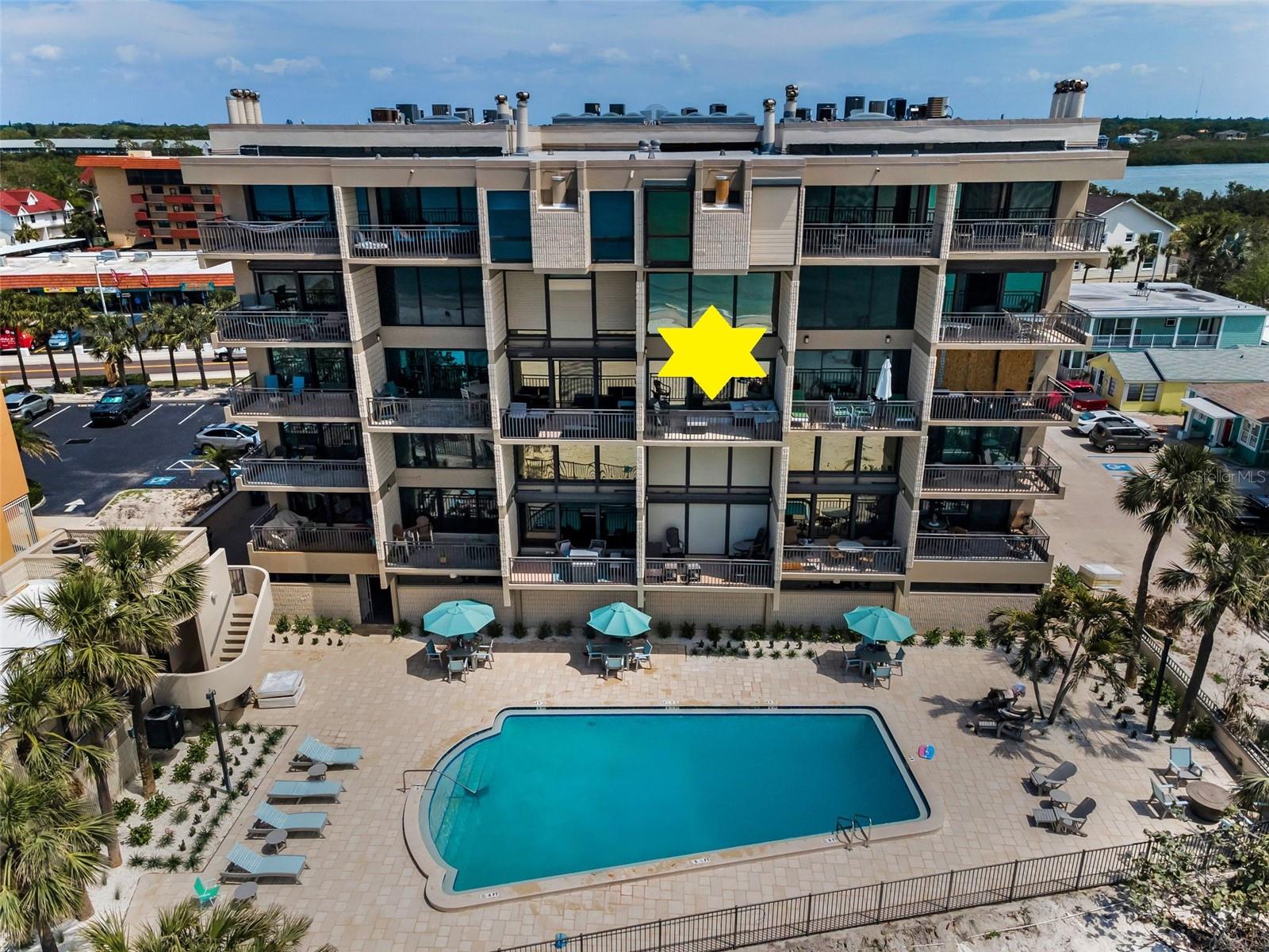 19700 GULF BLVD #403, INDIAN SHORES, FL, 33785