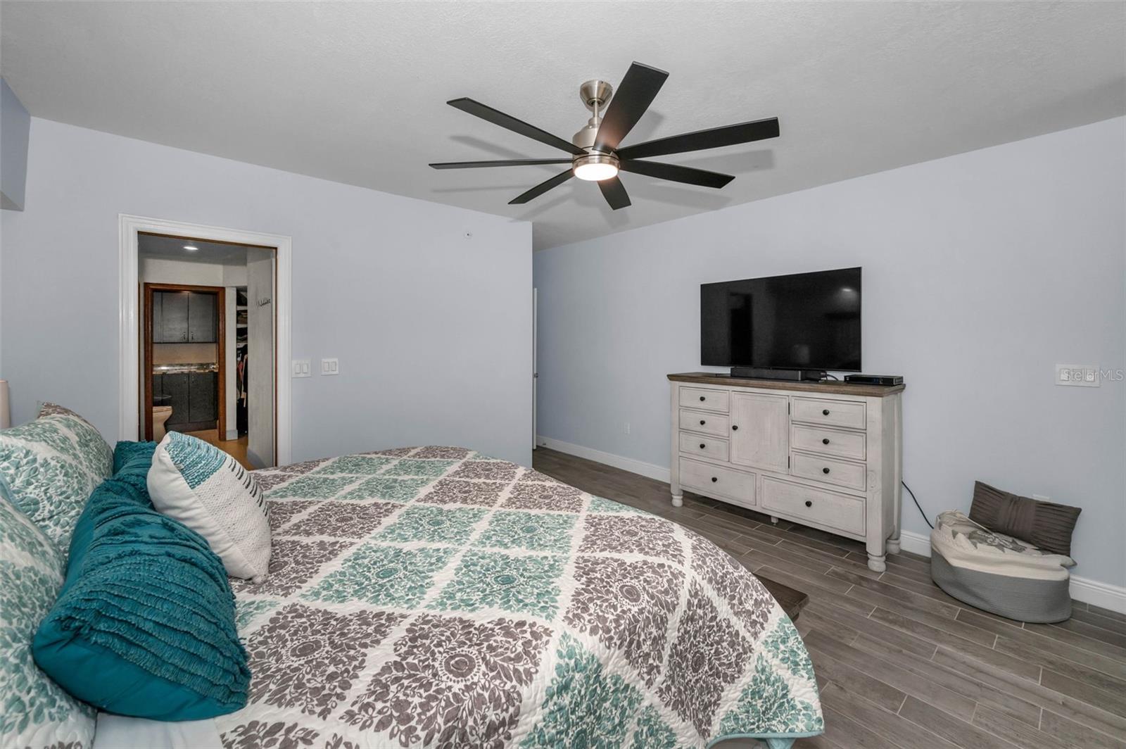 19700 GULF BLVD #403, INDIAN SHORES, FL, 33785