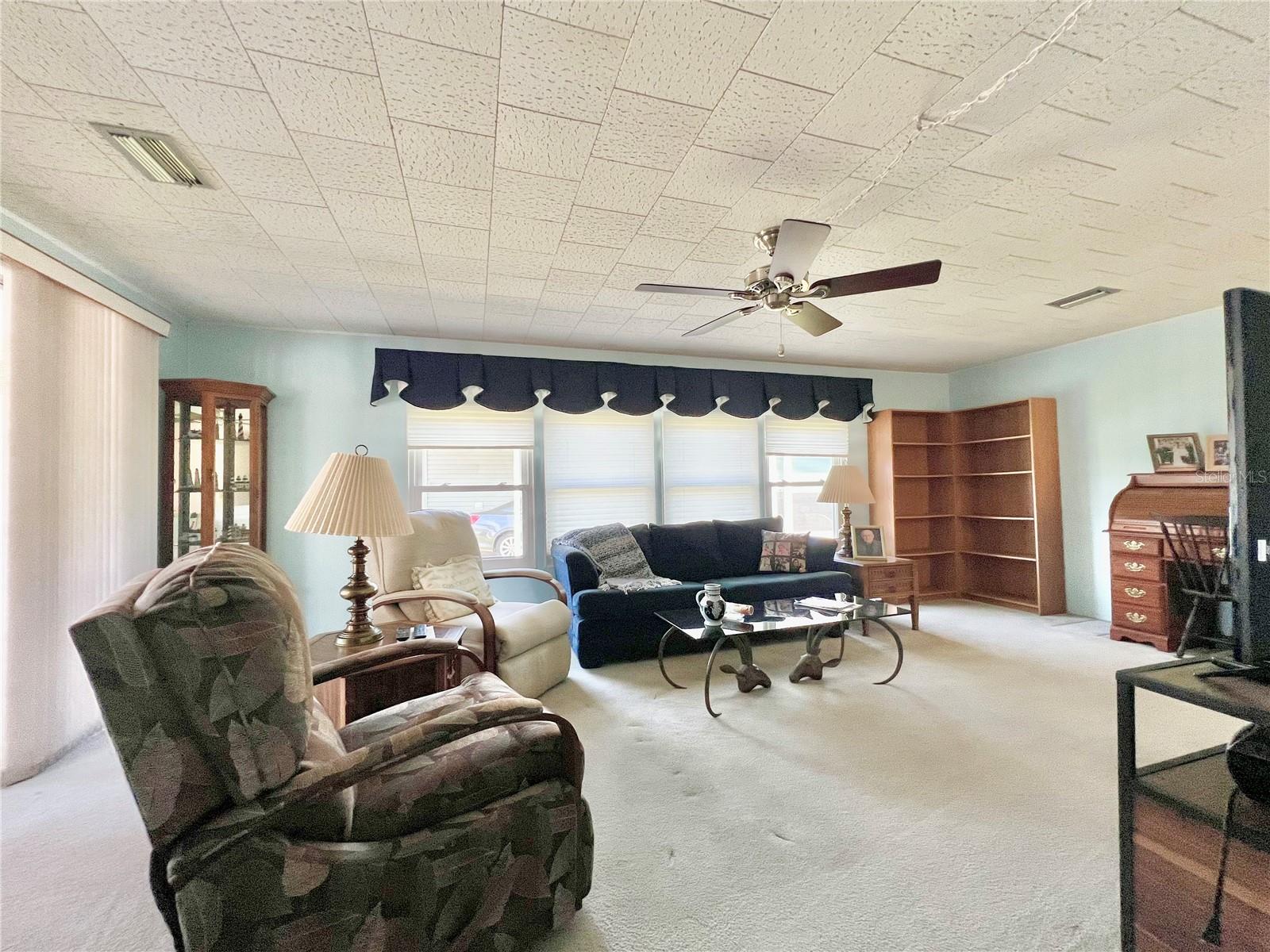 1100 BELCHER RD S #523, LARGO, FL, 33771
