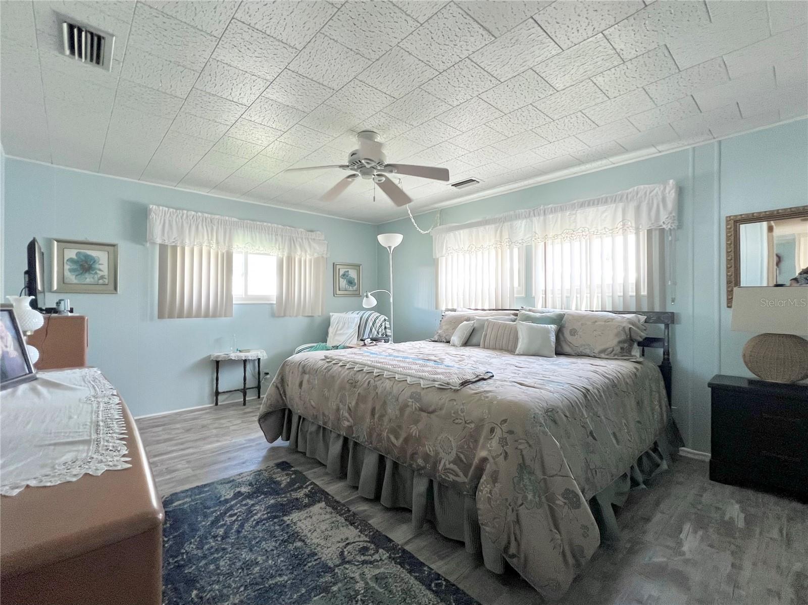 1100 BELCHER RD S #523, LARGO, FL, 33771