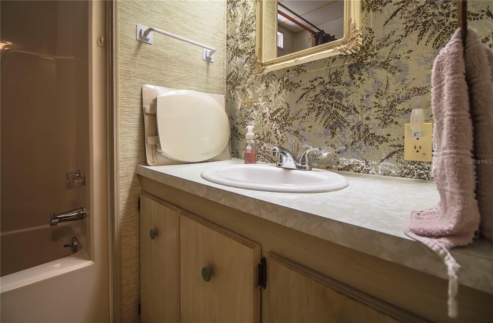 846 OAKWOOD DR, TARPON SPRINGS, FL, 34689