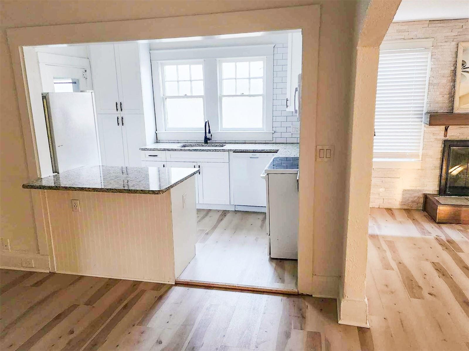 503 W IDLEWILD AVE, TAMPA, FL, 33604