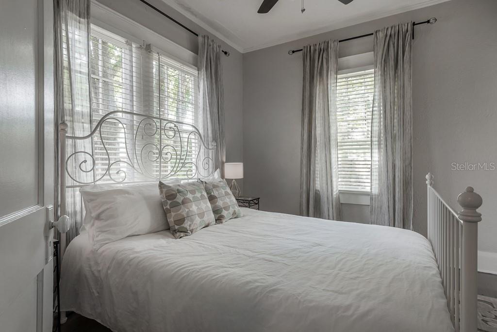 503 W IDLEWILD AVE, TAMPA, FL, 33604