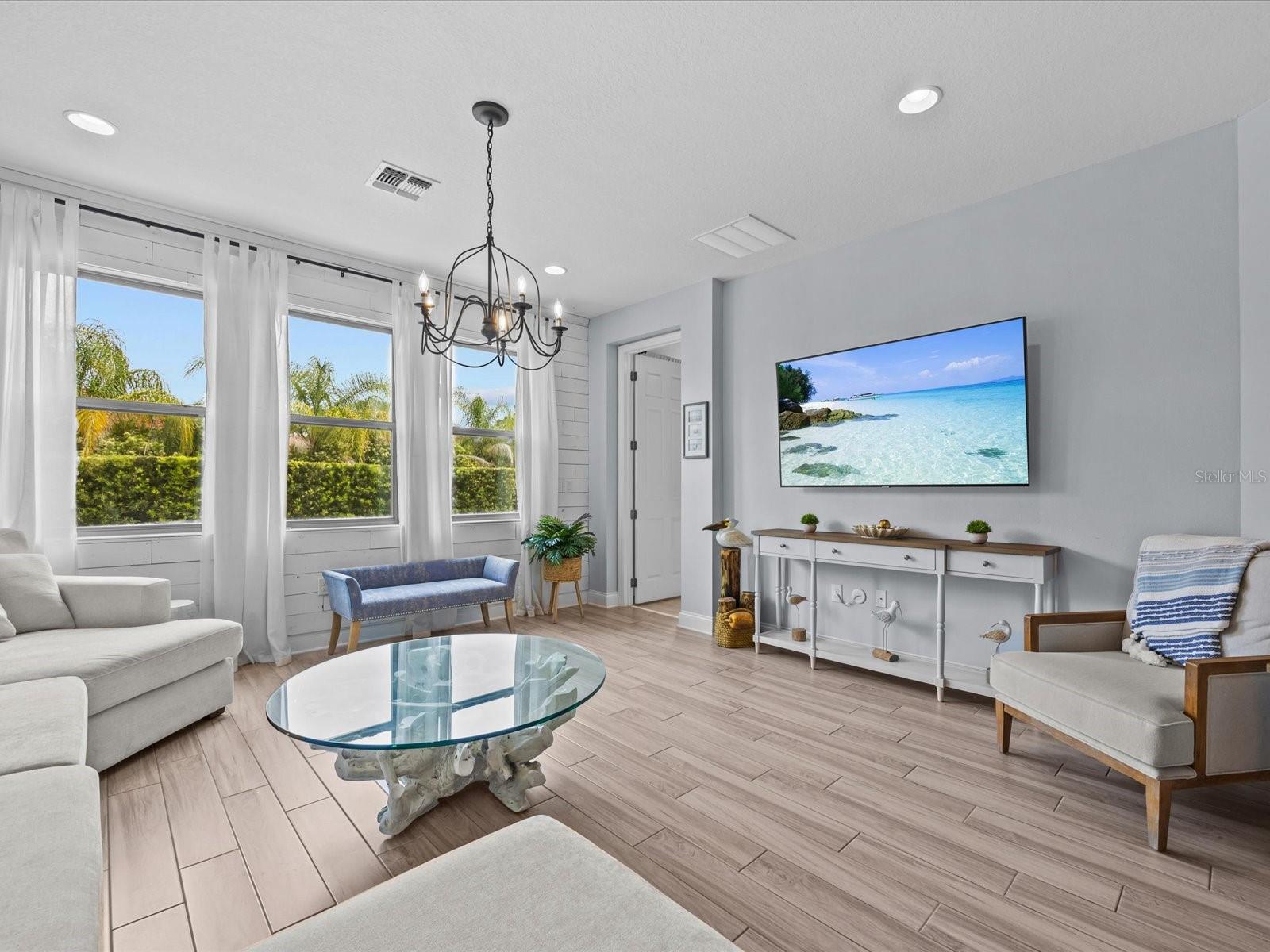199 VERDE WAY, DEBARY, FL, 32713