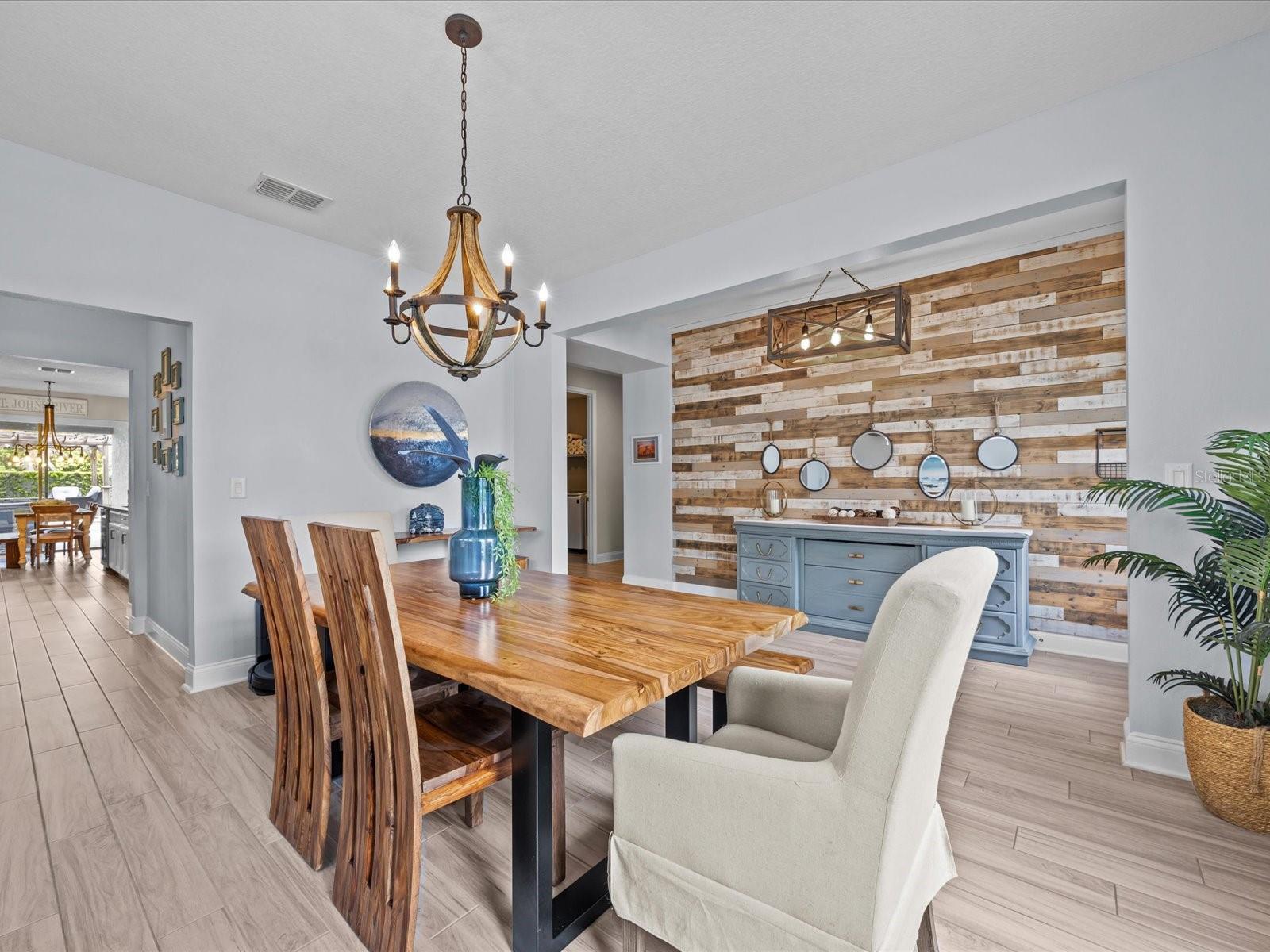 199 VERDE WAY, DEBARY, FL, 32713