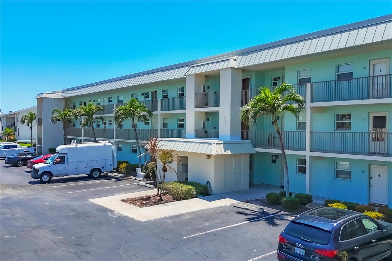 9200 MIDNIGHT PASS RD #24, SARASOTA, FL, 34242