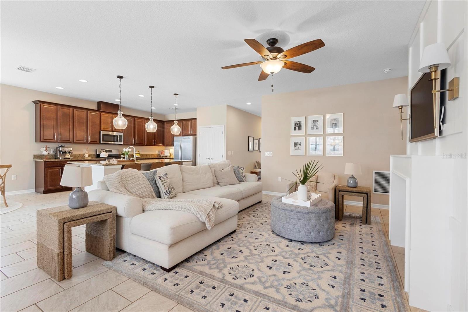 716 RIVIERA BELLA DR, DEBARY, FL, 32713