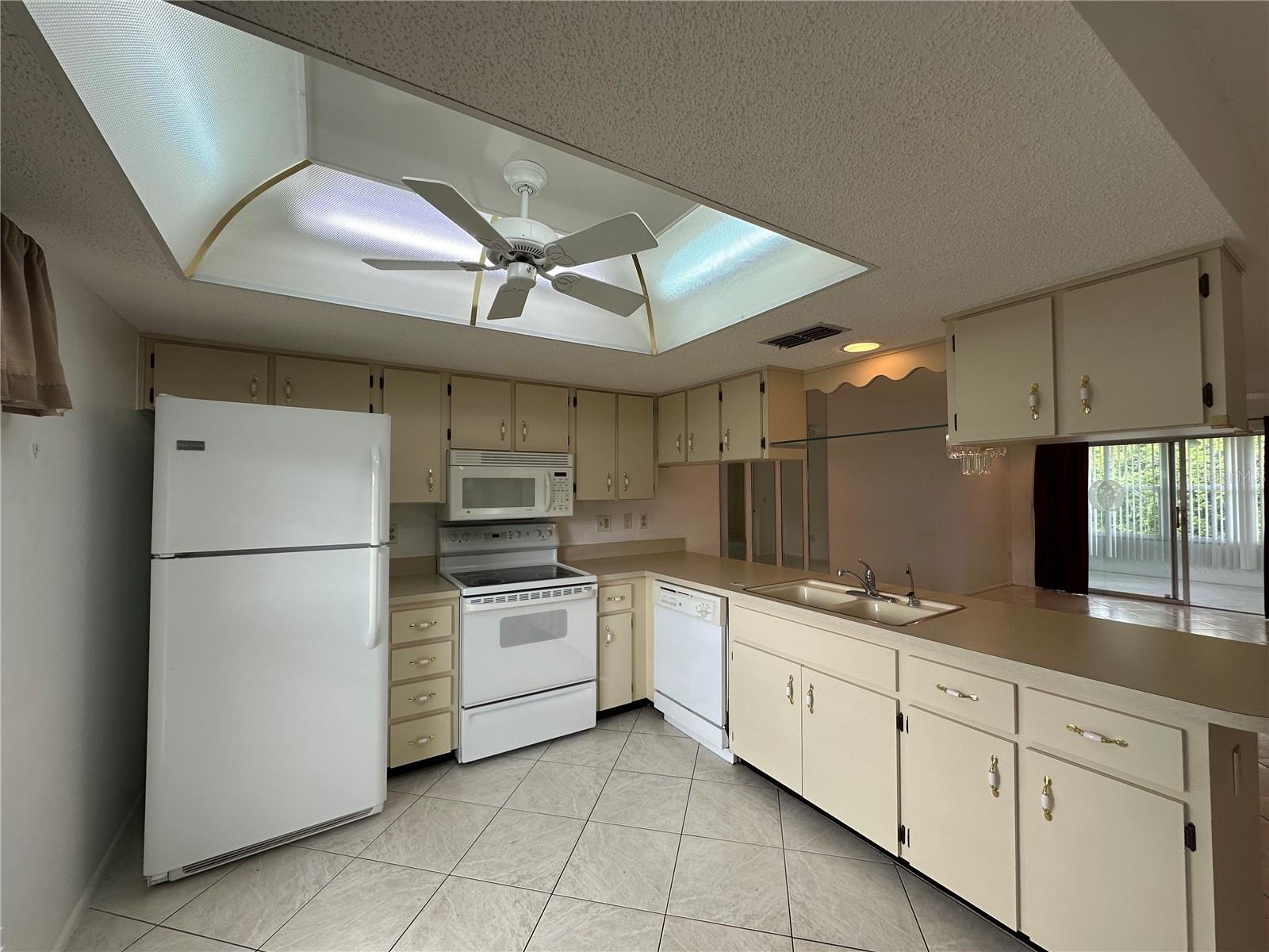 12541 DEARBORN DR #B, HUDSON, FL, 34667