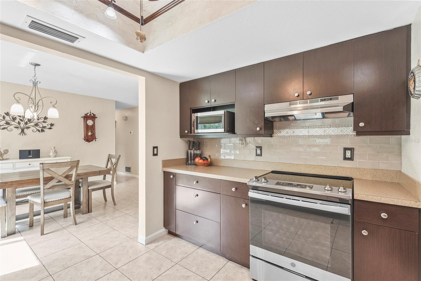 3401 KINGSWOOD DR, SARASOTA, FL, 34232
