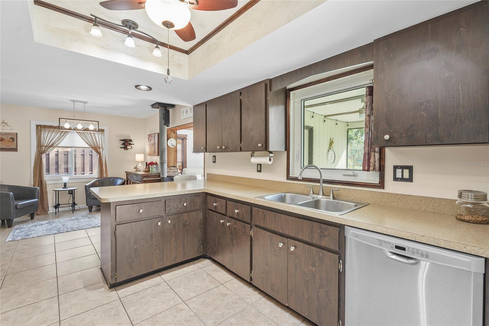 3401 KINGSWOOD DR, SARASOTA, FL, 34232