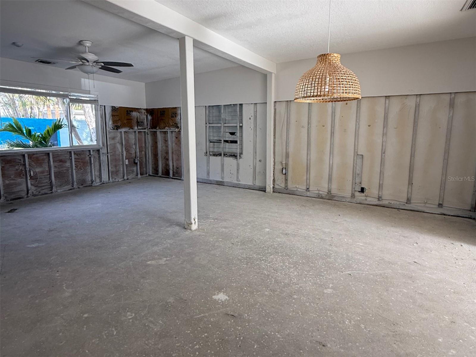 840 MANDALAY AVE, CLEARWATER BEACH, FL, 33767