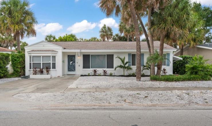 840 MANDALAY AVE, CLEARWATER BEACH, FL, 33767