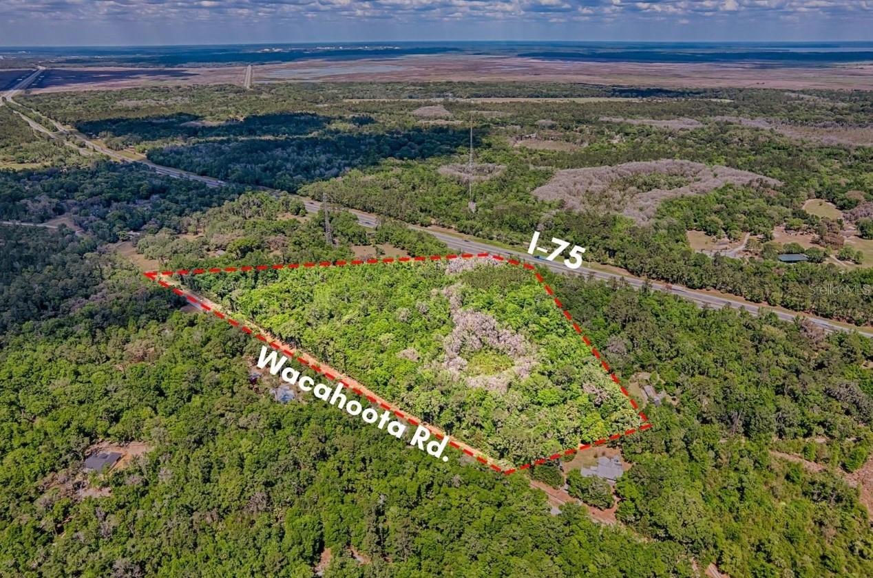 110 SE WACAHOOTA RD, MICANOPY, FL, 32667