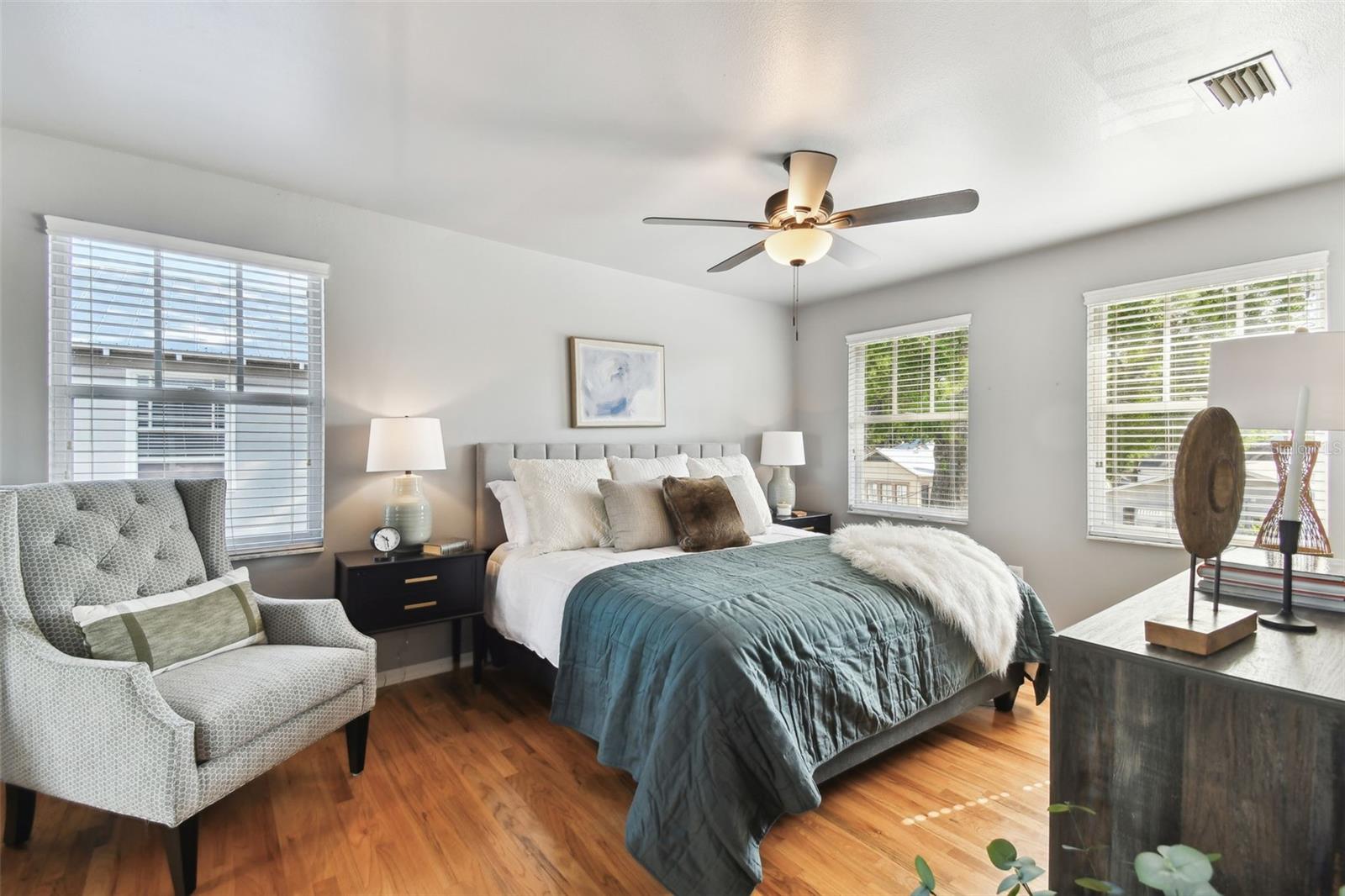 2712 N JEFFERSON ST, TAMPA, FL, 33602