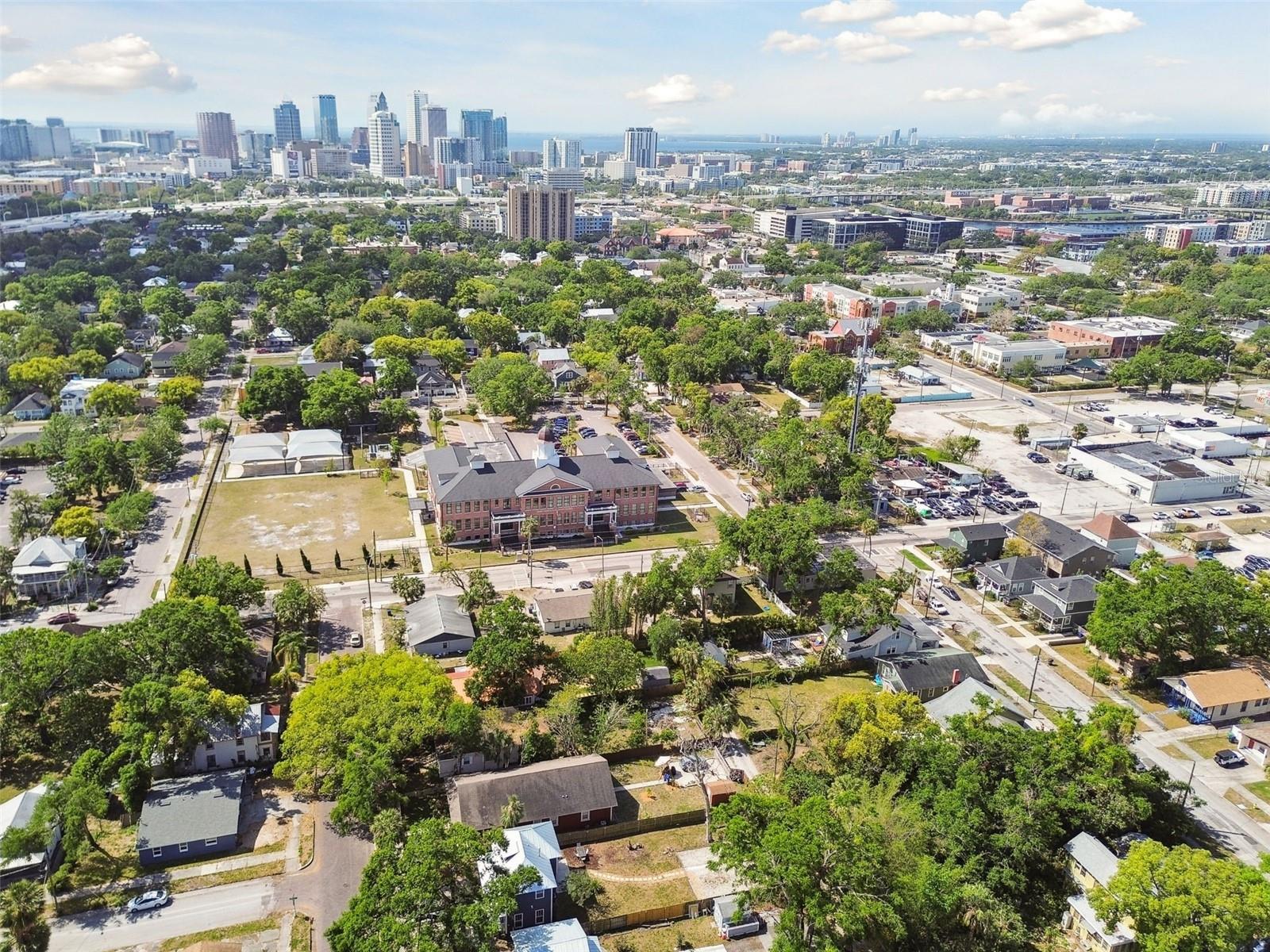 2712 N JEFFERSON ST, TAMPA, FL, 33602