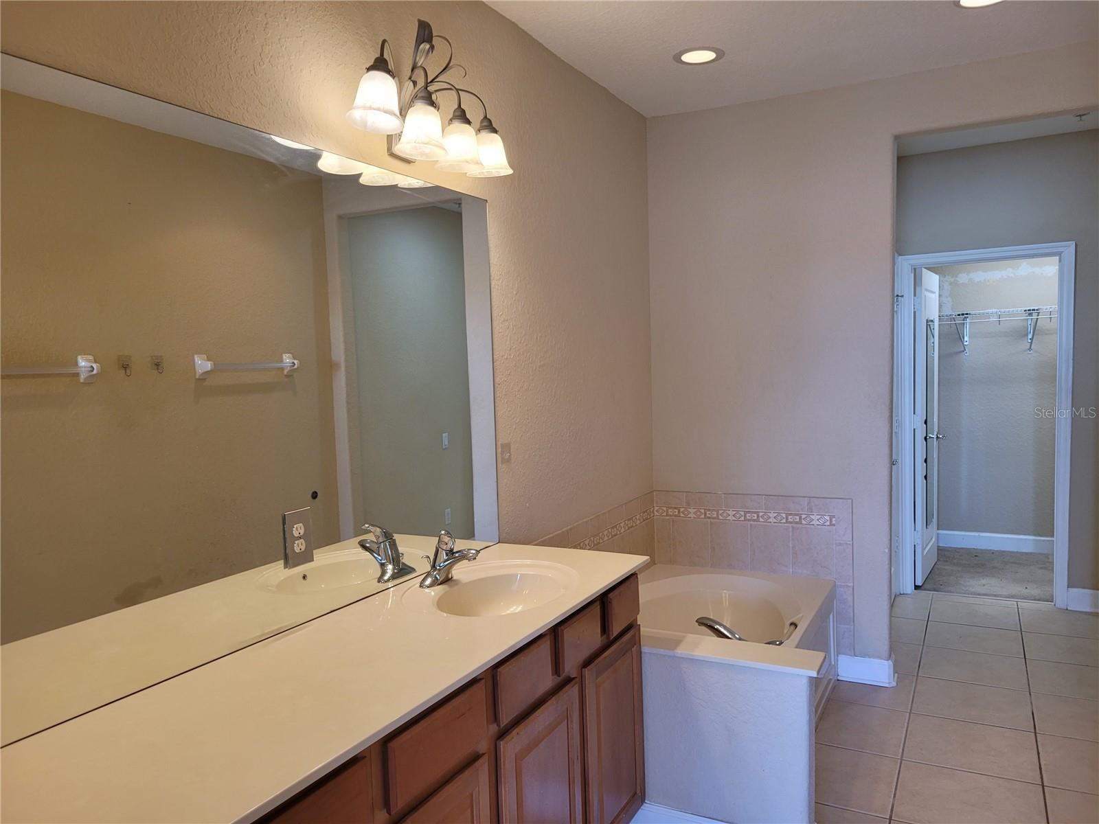 6240 MIRAMONTE DR #102, ORLANDO, FL, 32835