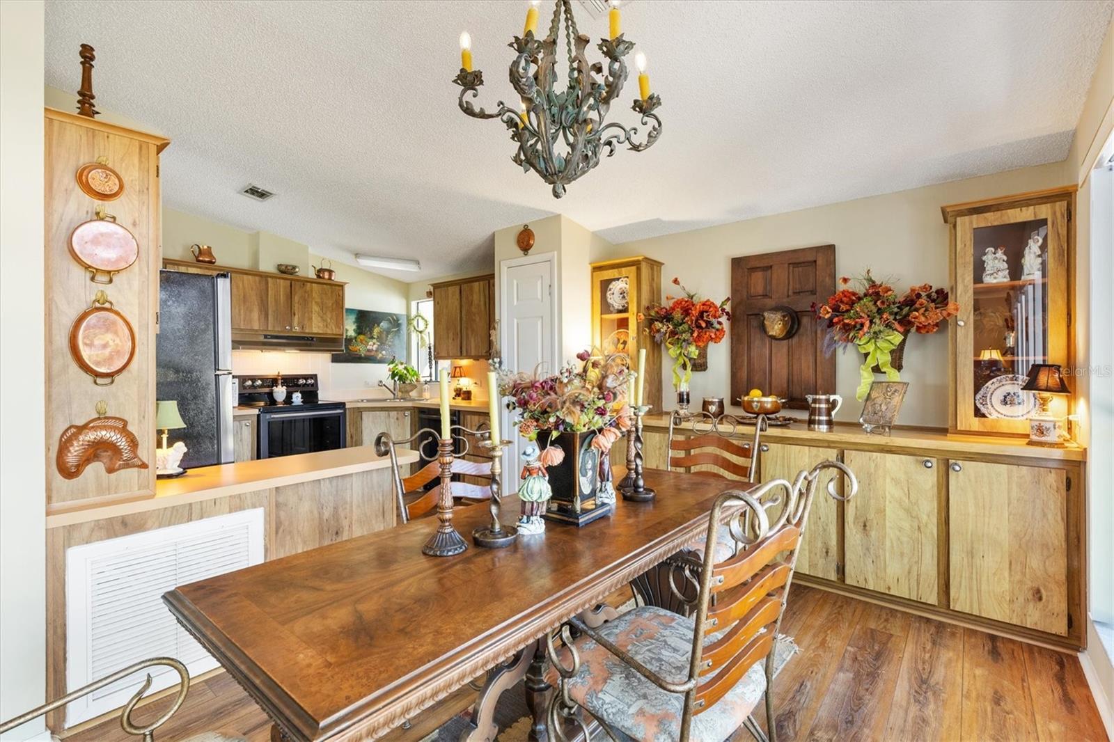 1639 W SCHWARTZ BLVD, THE VILLAGES, FL, 32159