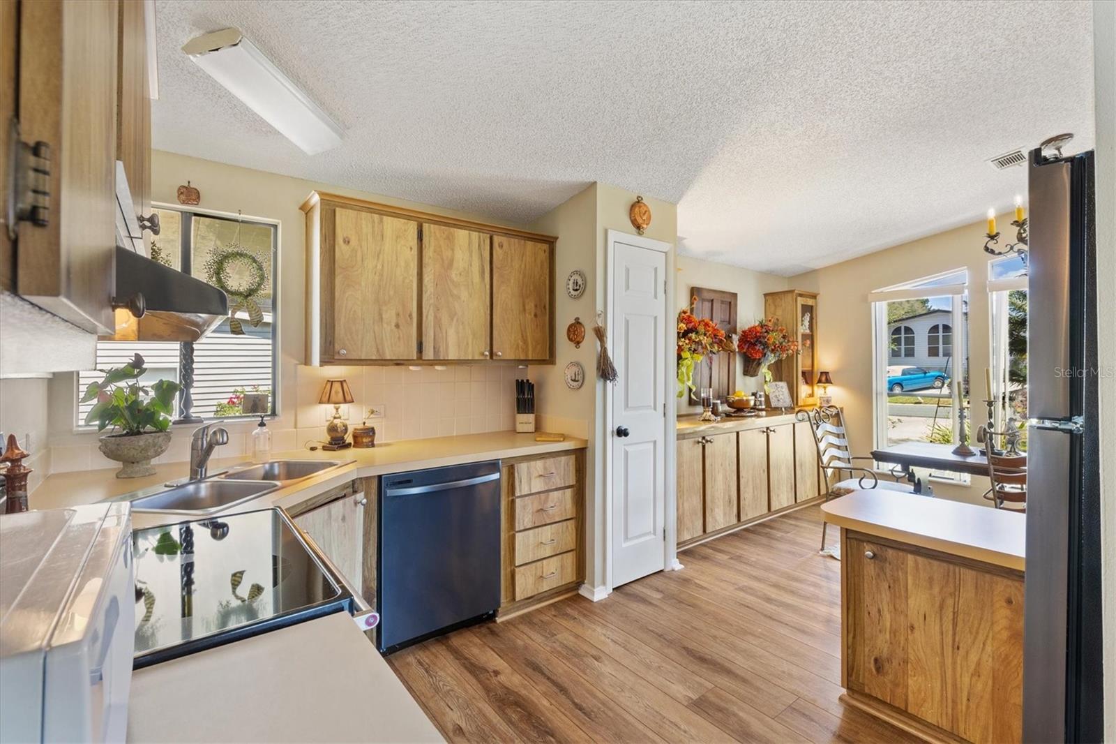 1639 W SCHWARTZ BLVD, THE VILLAGES, FL, 32159