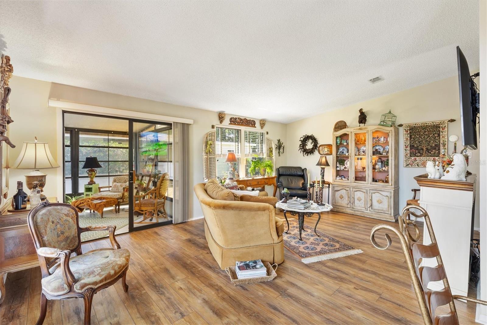 1639 W SCHWARTZ BLVD, THE VILLAGES, FL, 32159