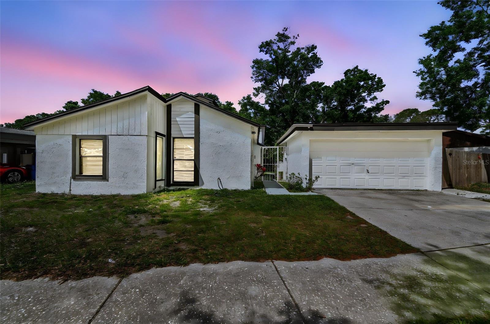 1927 GREGORY DR, TAMPA, FL, 33613