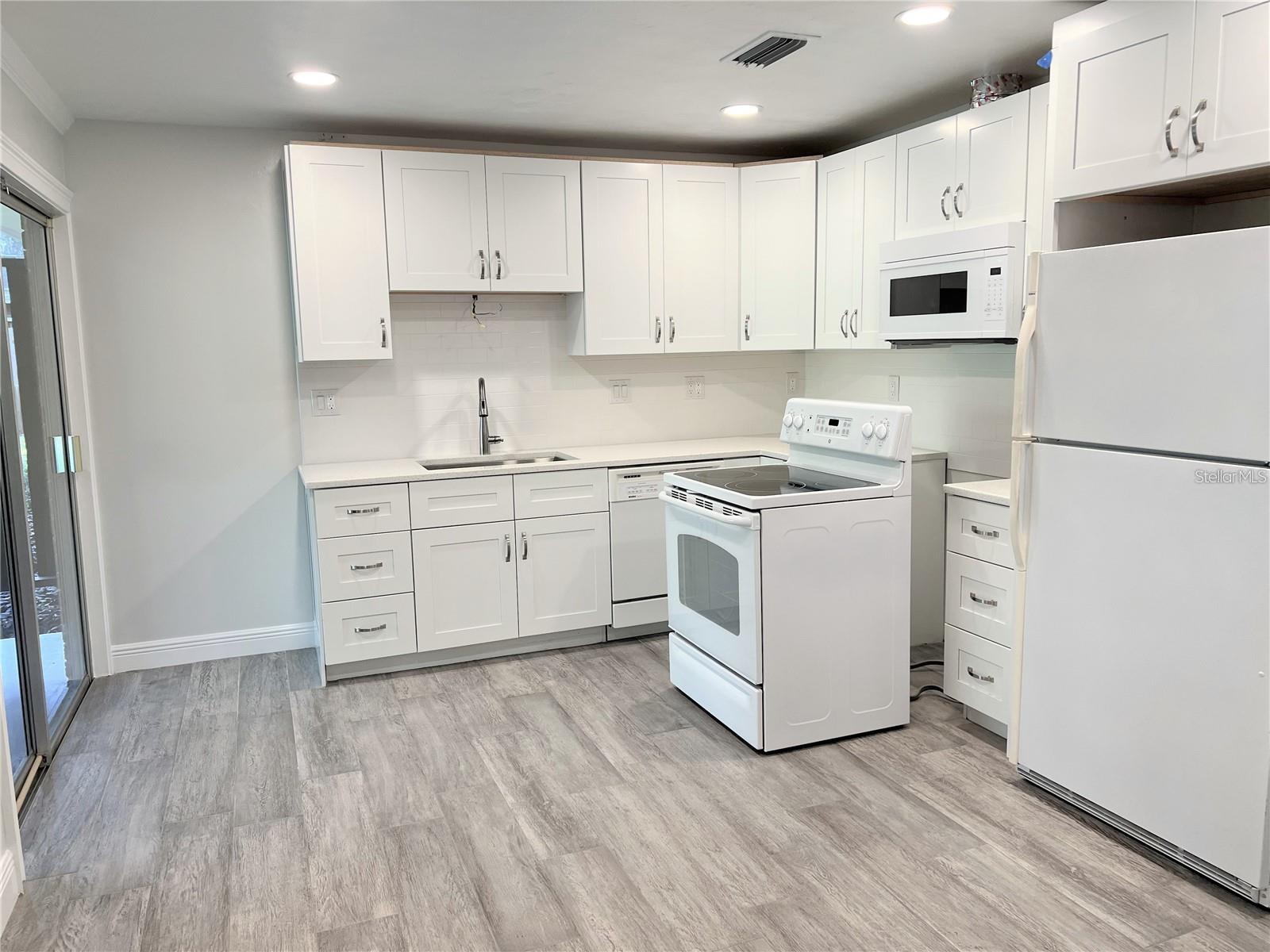 2625 HANDLEY BLVD, LAKELAND, FL, 33803