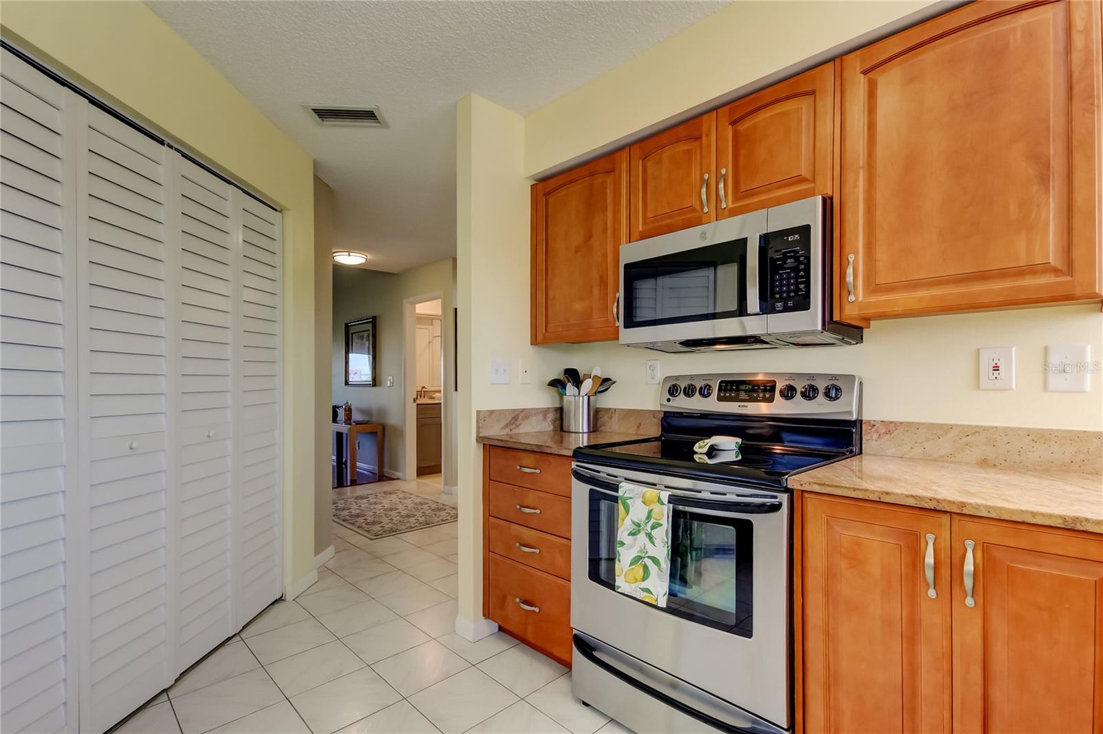 6191 BAHIA DEL MAR BLVD #208, ST PETERSBURG, FL, 33715
