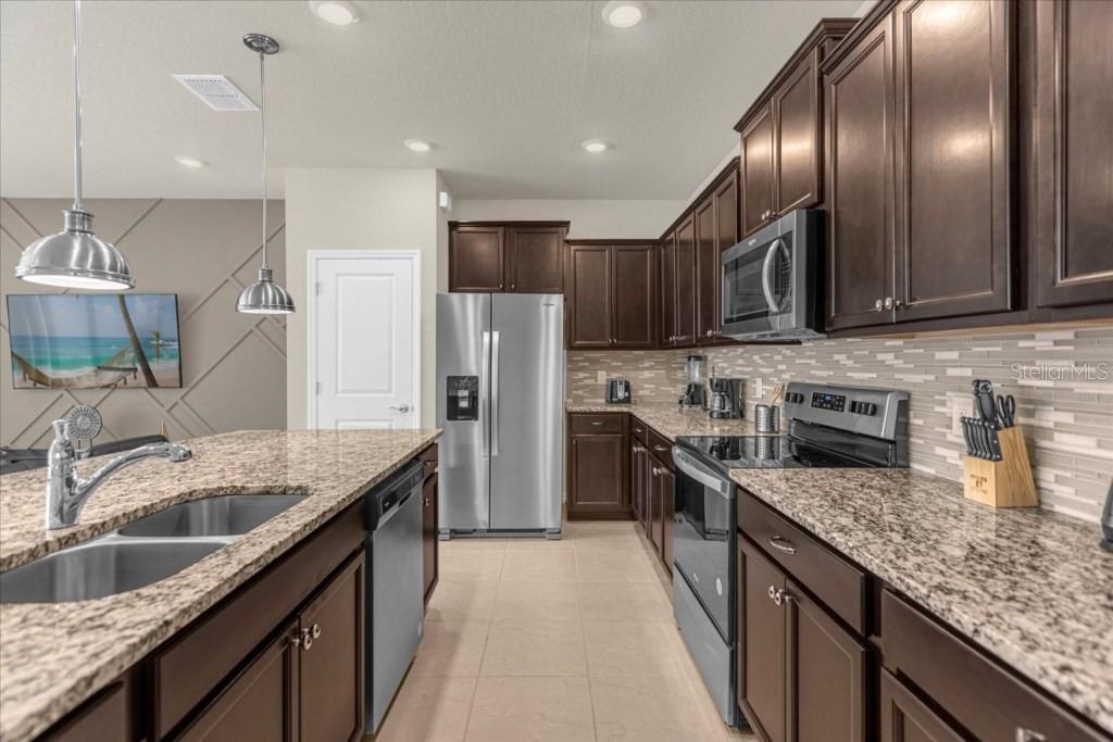 3838 LANA AVE, DAVENPORT, FL, 33897
