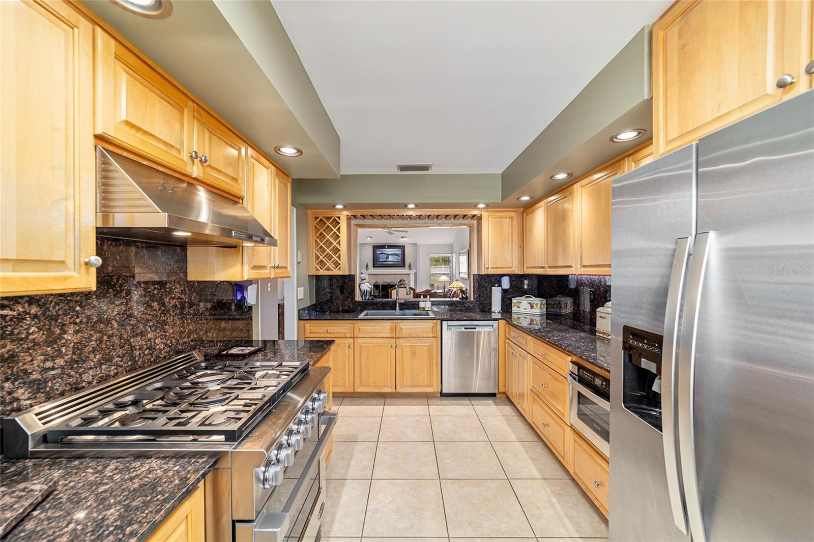 2042 SE 37TH COURT CIRCLE CIR, OCALA, FL, 34471