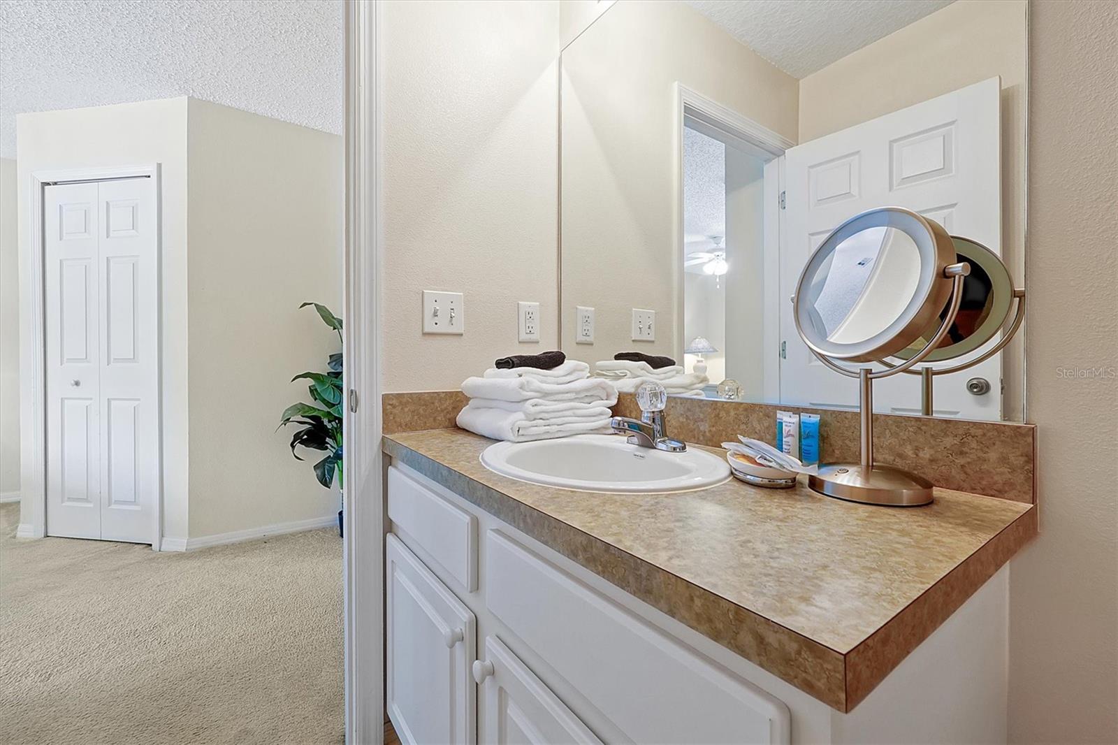 8419 BLUE LAGOON DR, KISSIMMEE, FL, 34747