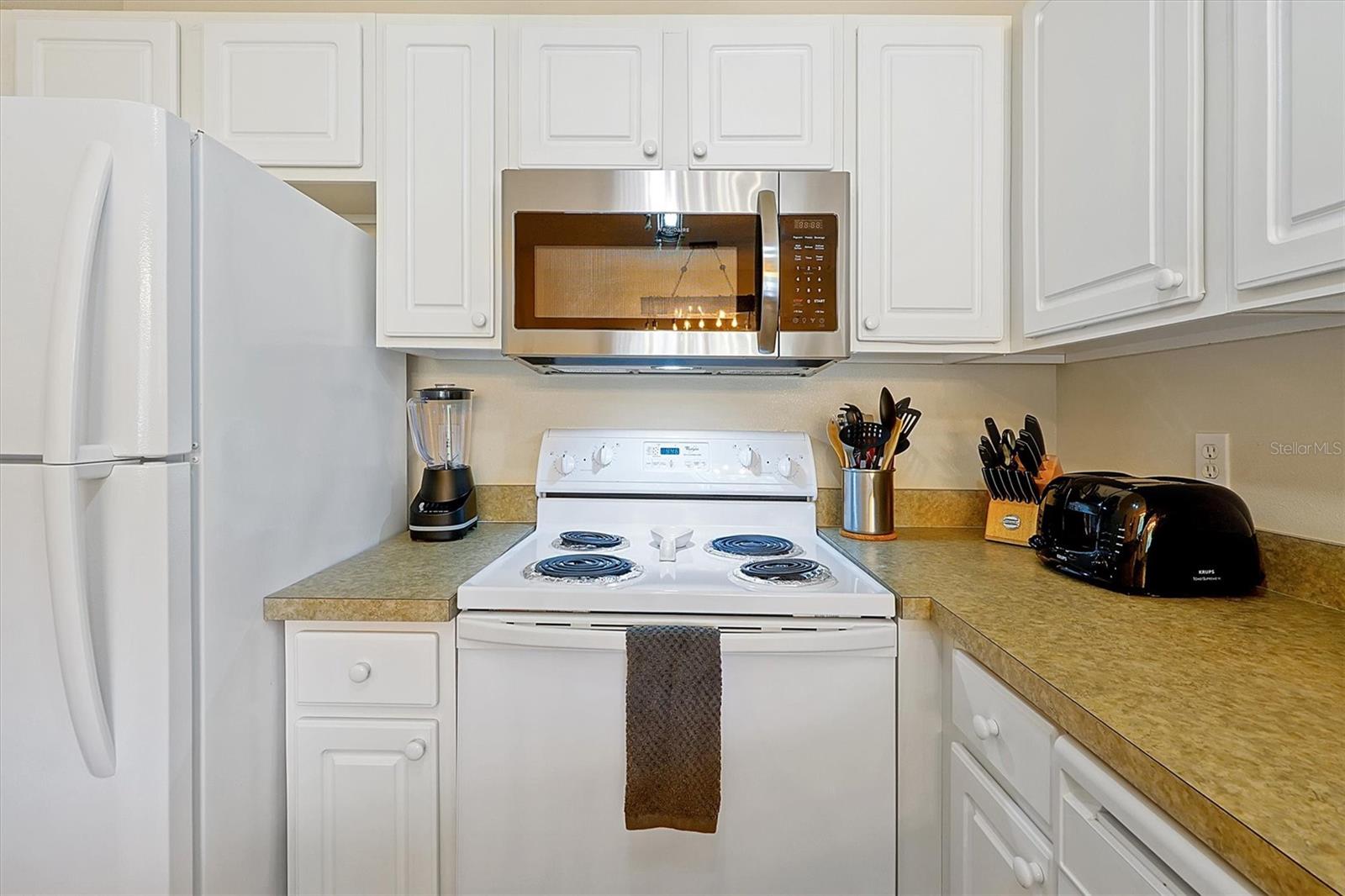 8419 BLUE LAGOON DR, KISSIMMEE, FL, 34747