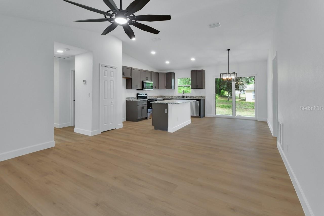 1427 18TH ST, ORANGE CITY, FL, 32763
