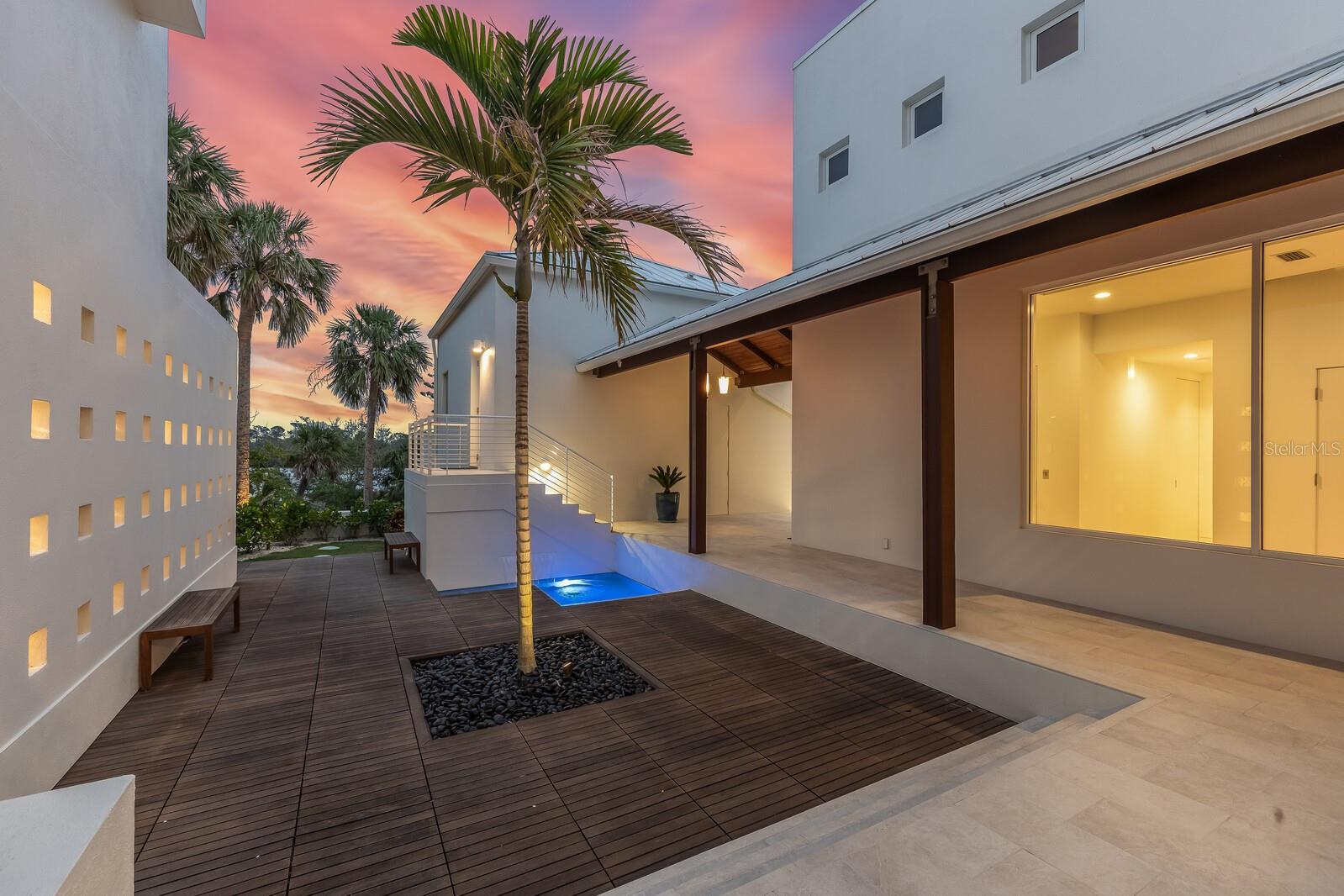 744 N MANASOTA KEY RD, ENGLEWOOD, FL, 34223